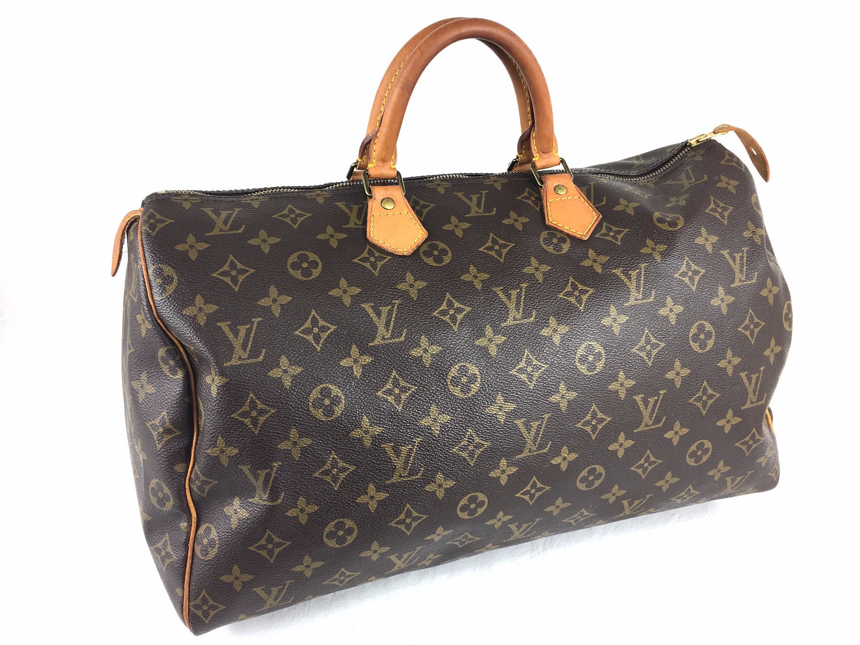 LOUIS VUITTON Monogram Speedy 40
