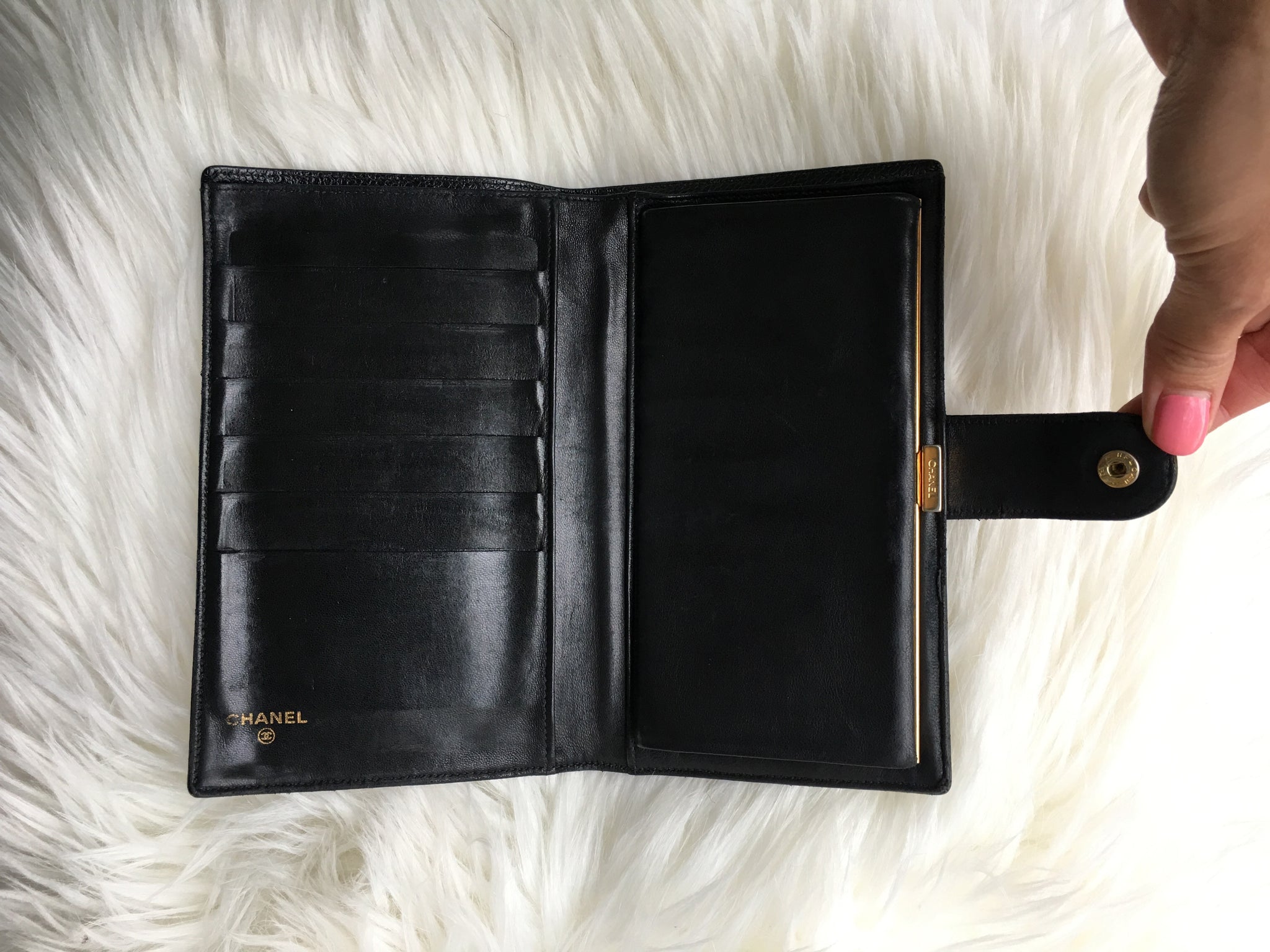 CHANEL Caviar Black CC Wallet