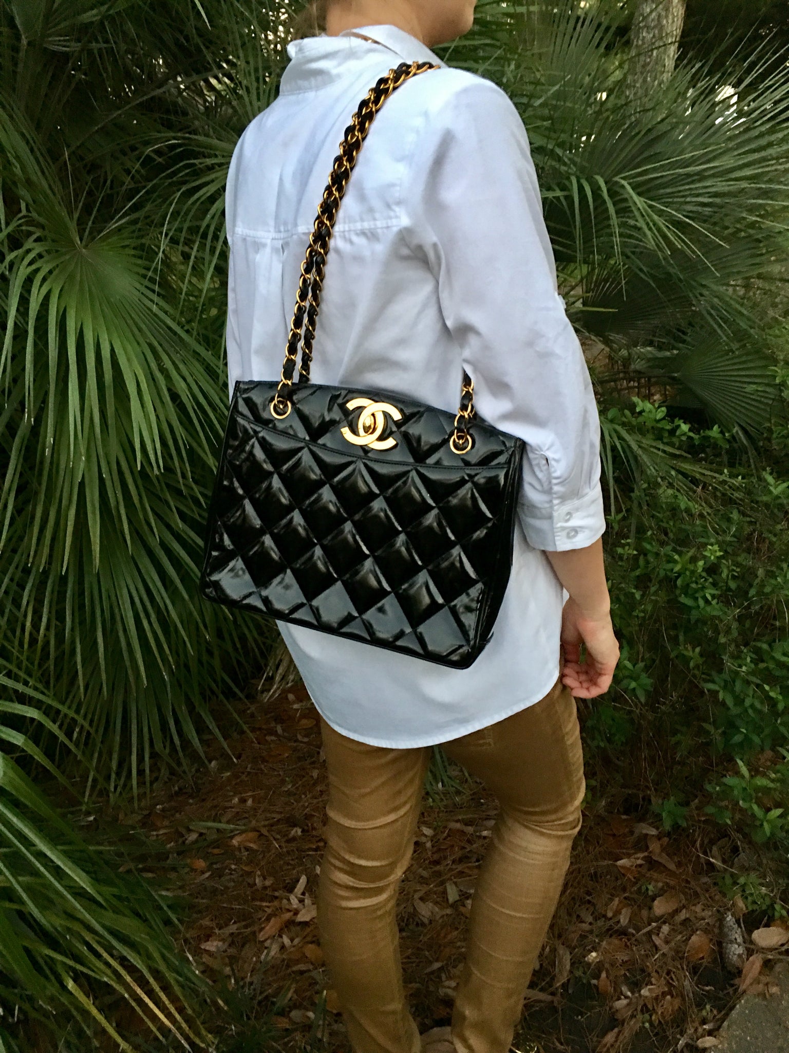 CHANEL Black Patent Leather Quilted Bag