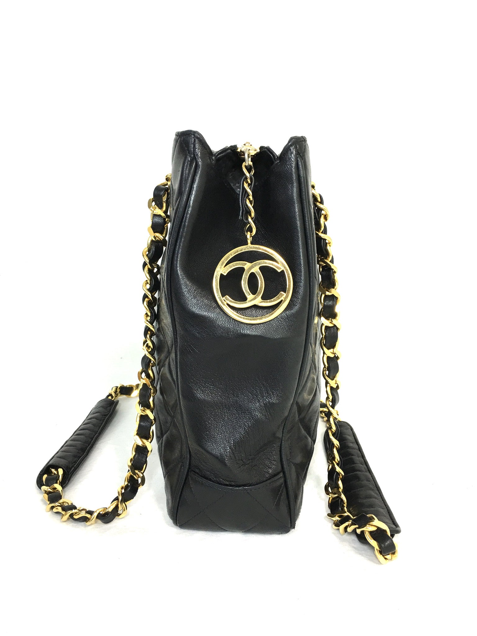 CHANEL Black Lambskin Quilted CC Charm Shoulder Bag