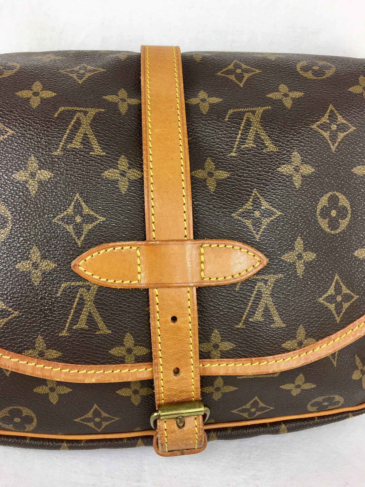 LOUIS VUITTON Mono Saumur 30 Crossbody Bag