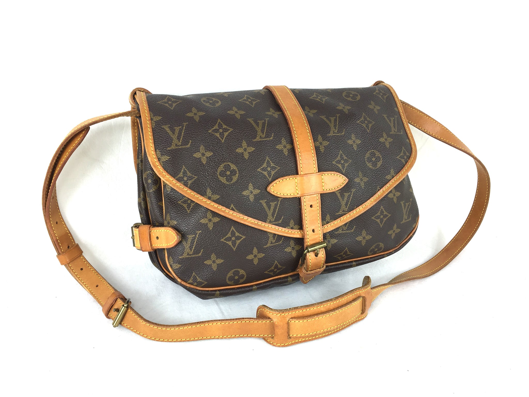 LOUIS VUITTON Mono Saumur 30 Crossbody Bag