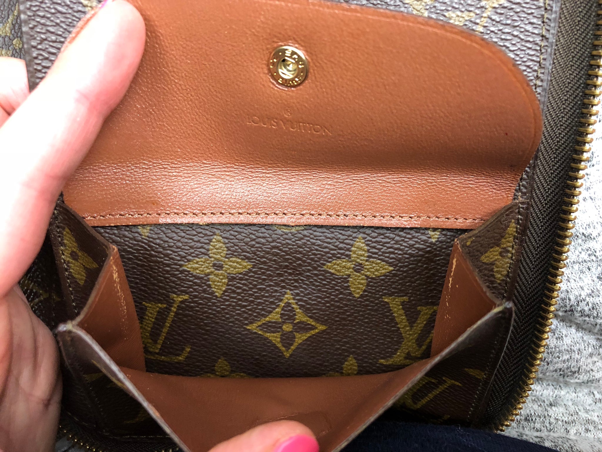 Rare LOUIS VUITTON XL Zippy Organizer Travel Wallet Clutch