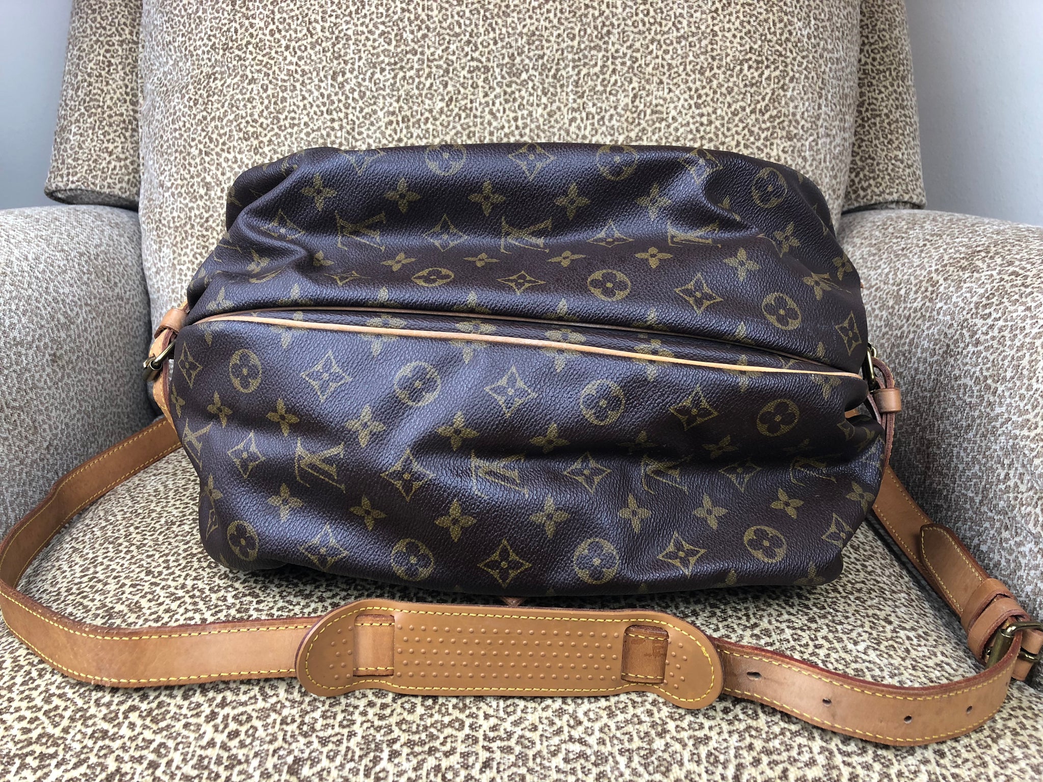 LOUIS VUITTON Saumur 35 Crossbody Bag