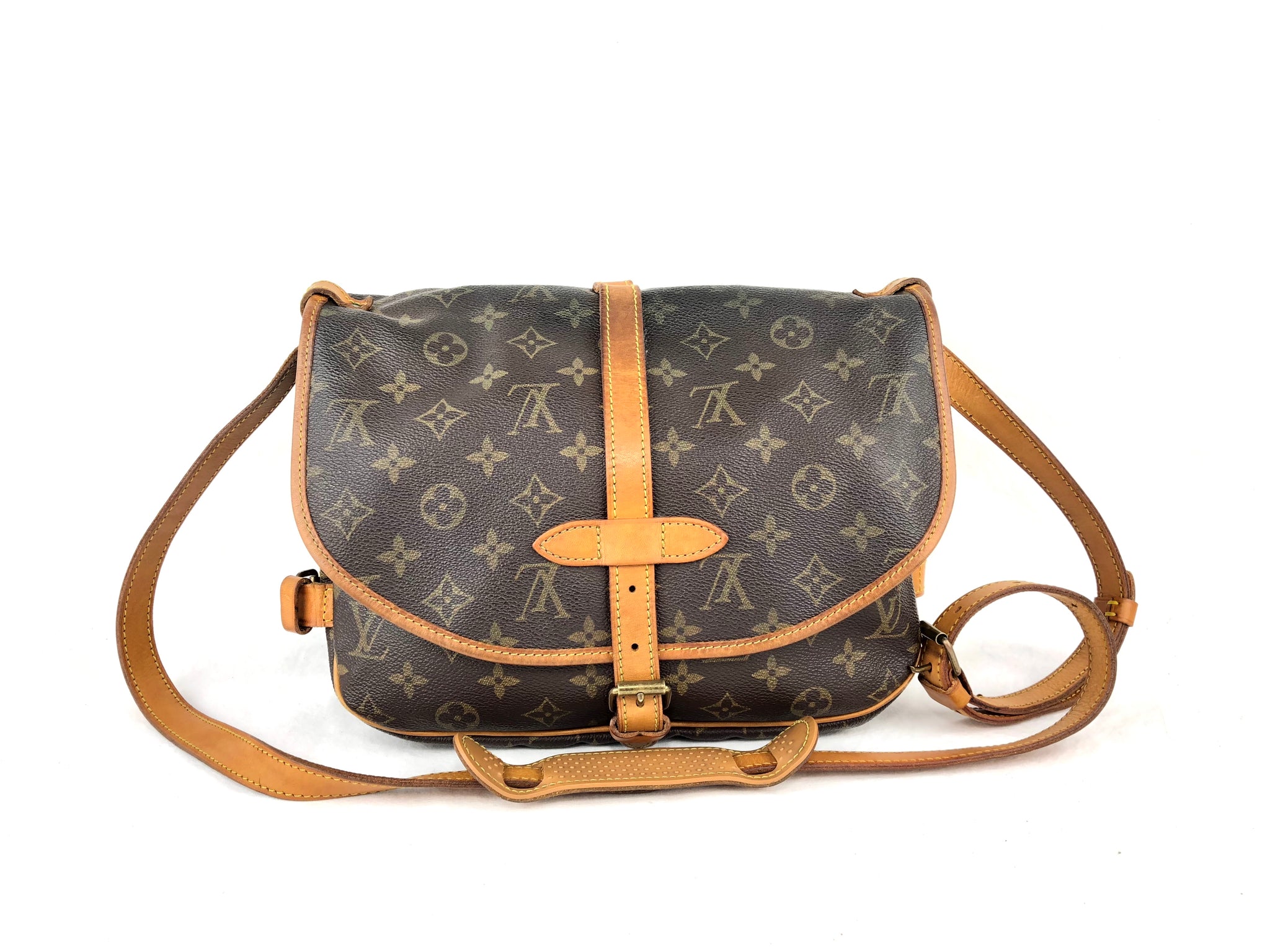 LOUIS VUITTON Saumur 30 Crossbody Bag (Monogram)