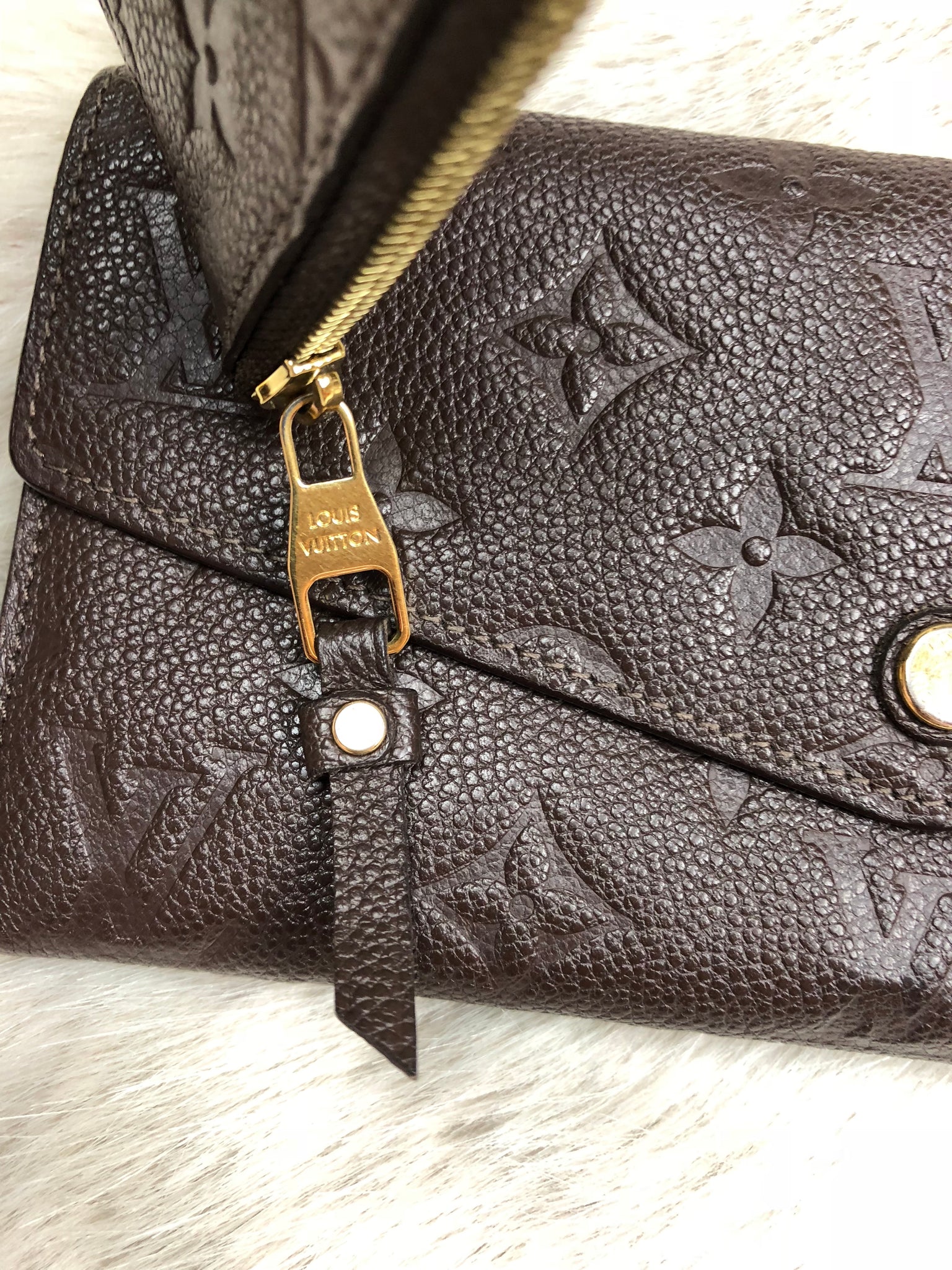 LOUIS VUITTON Monogram Empreinte Curieuse Wallet