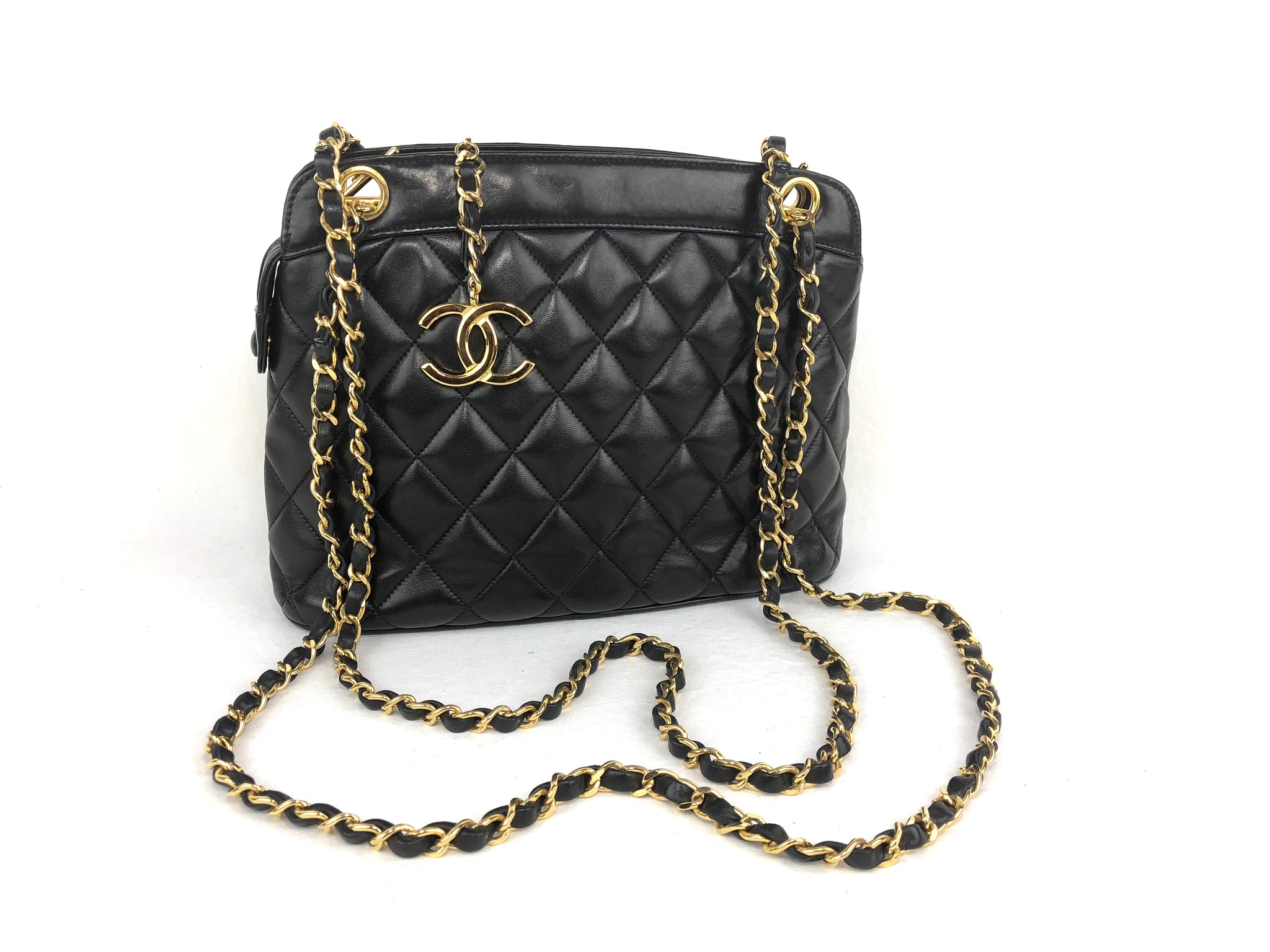 CHANEL Black Lambskin Quilted Shoulder Bag