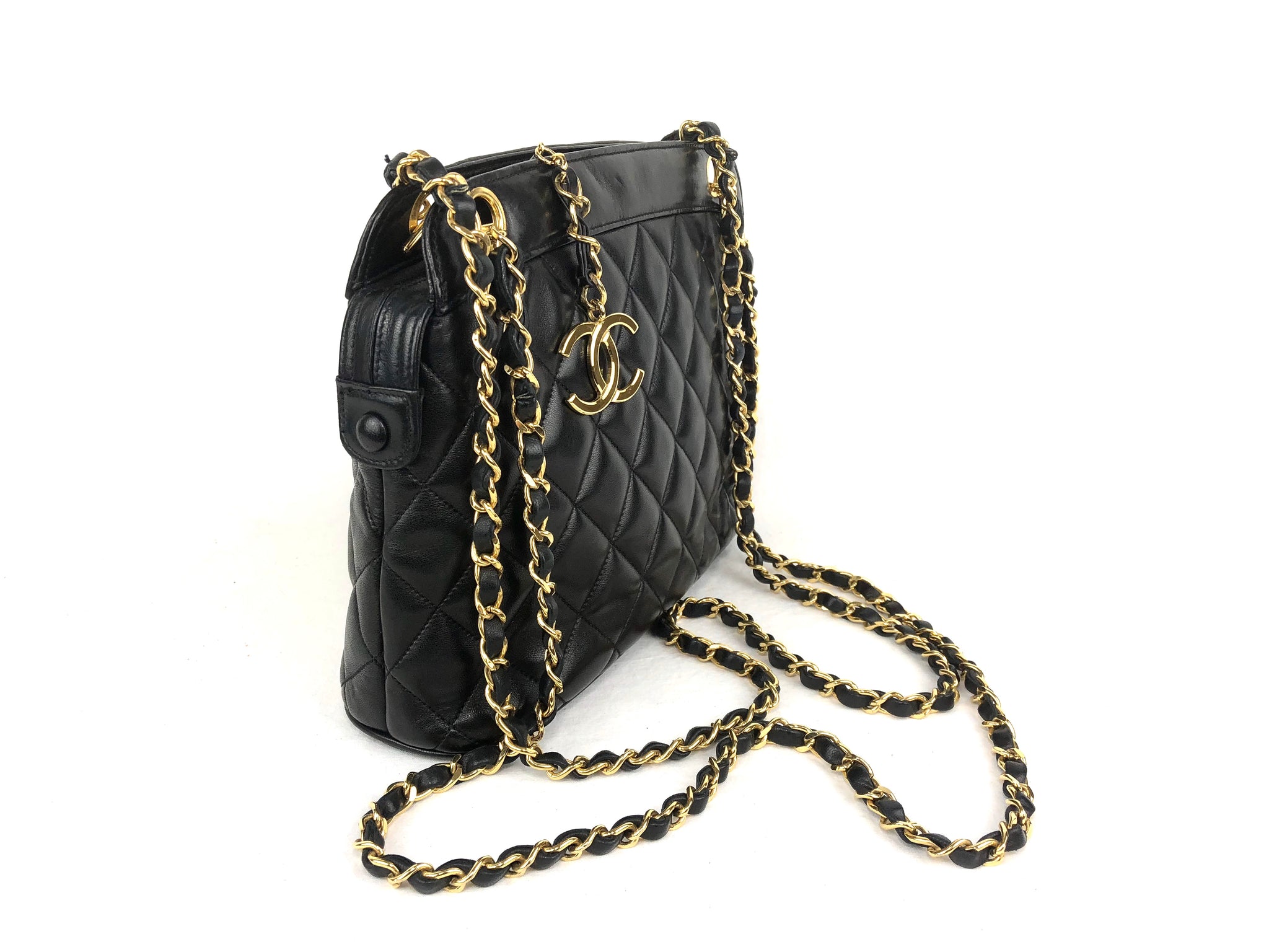 CHANEL Black Lambskin Quilted Shoulder Bag