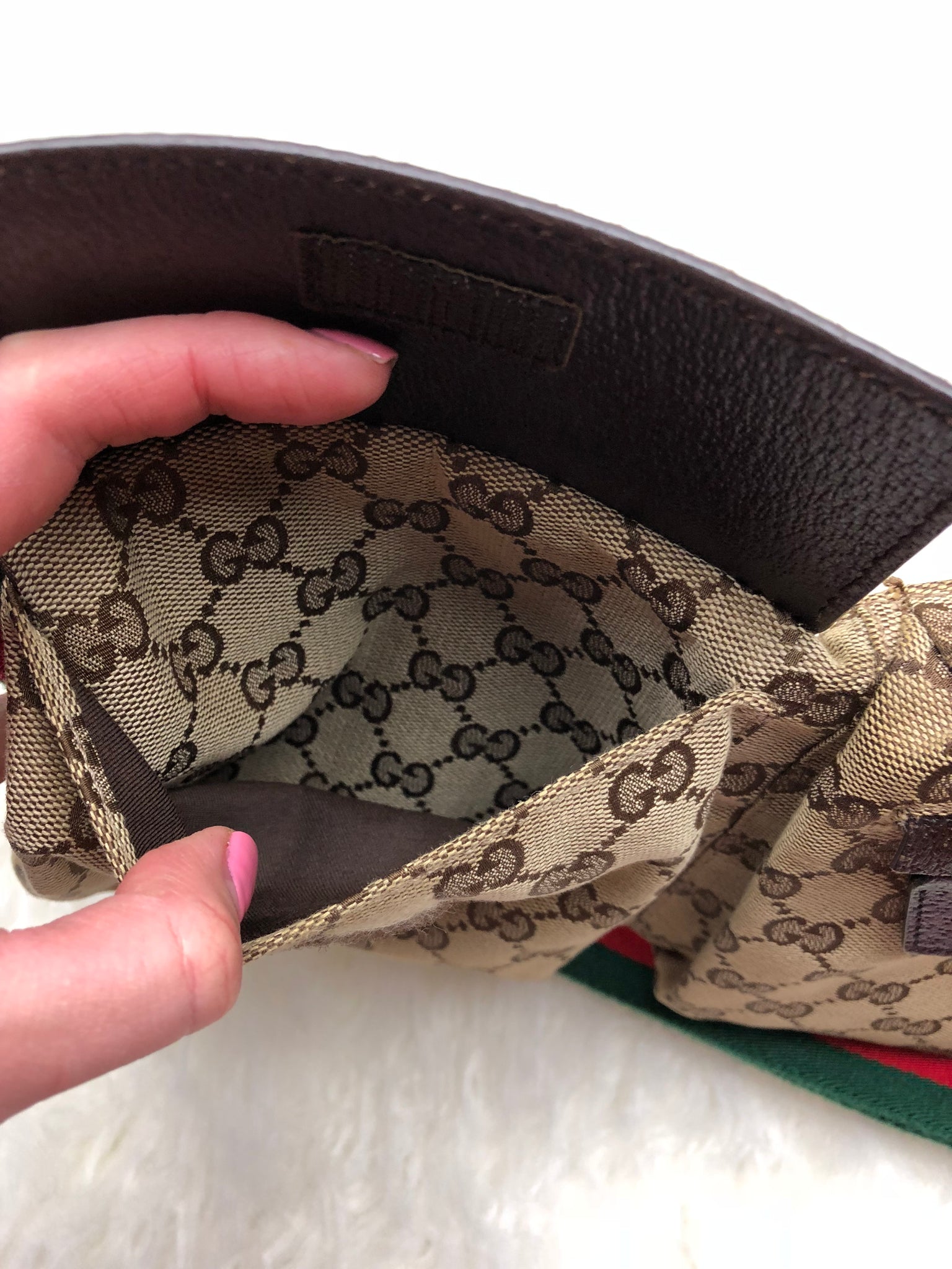 GUCCI Supreme Bum Bag (Fanny Pack)