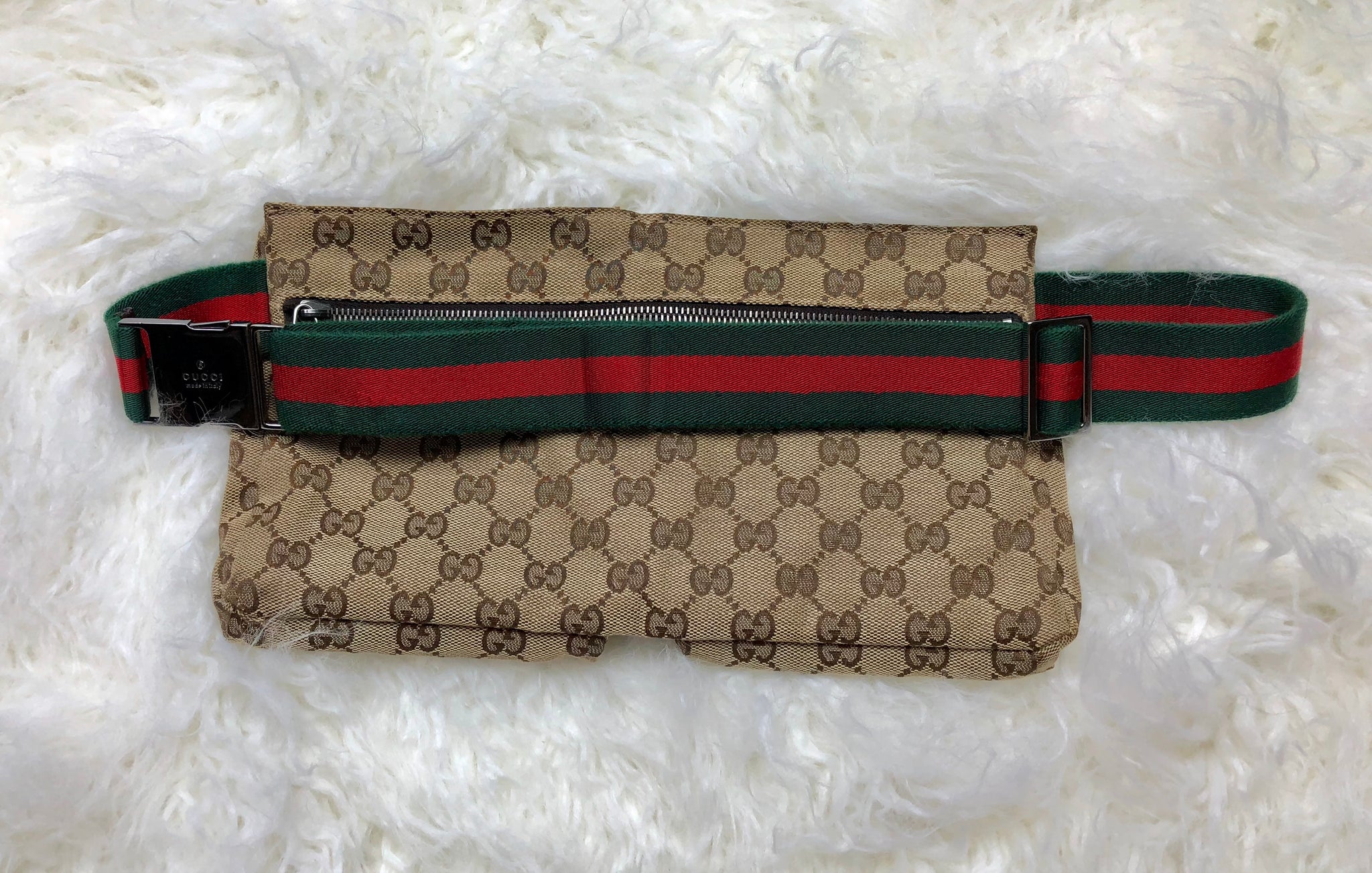 GUCCI Supreme Bum Bag (Fanny Pack)