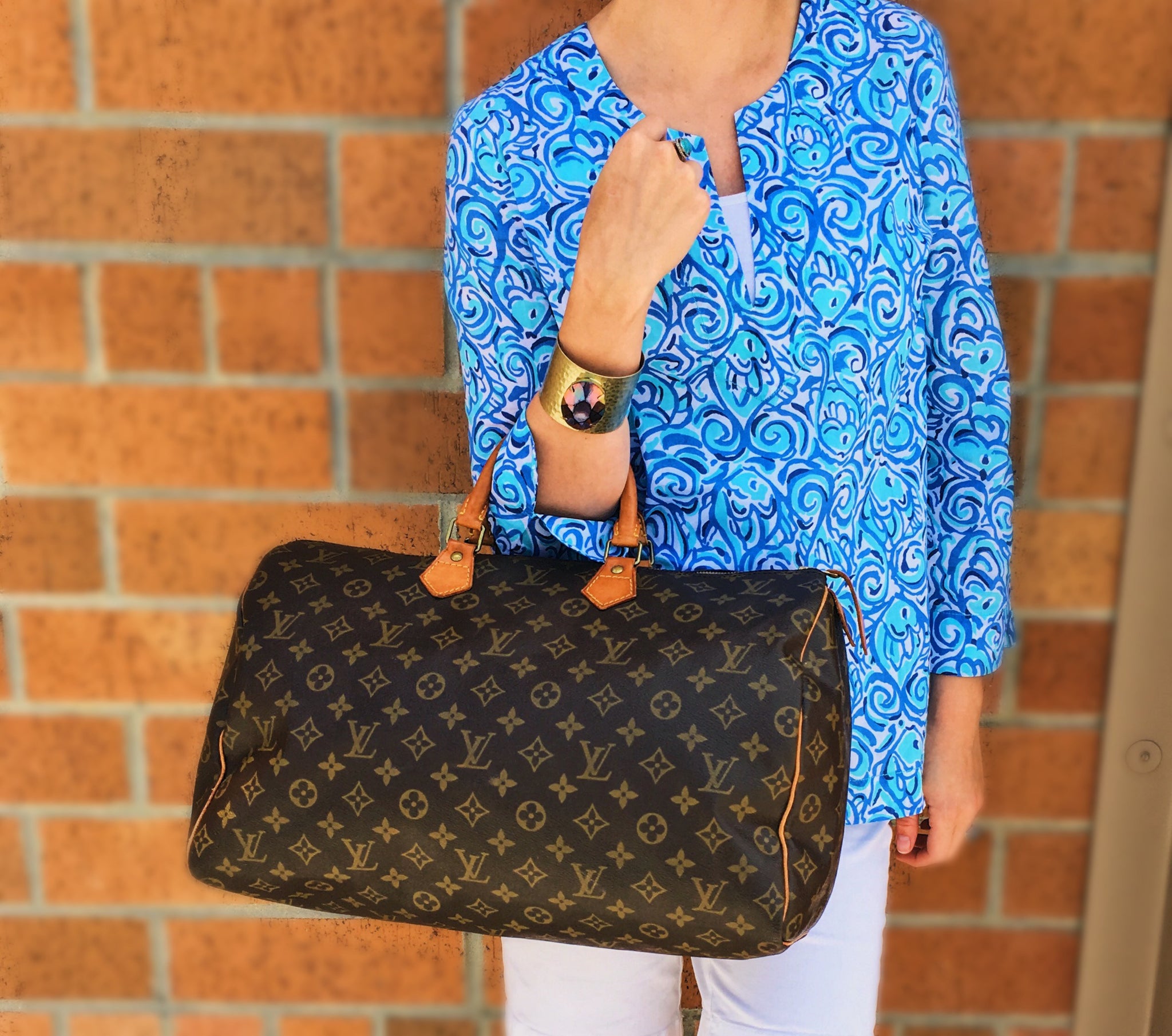 LOUIS VUITTON Monogram Speedy 40