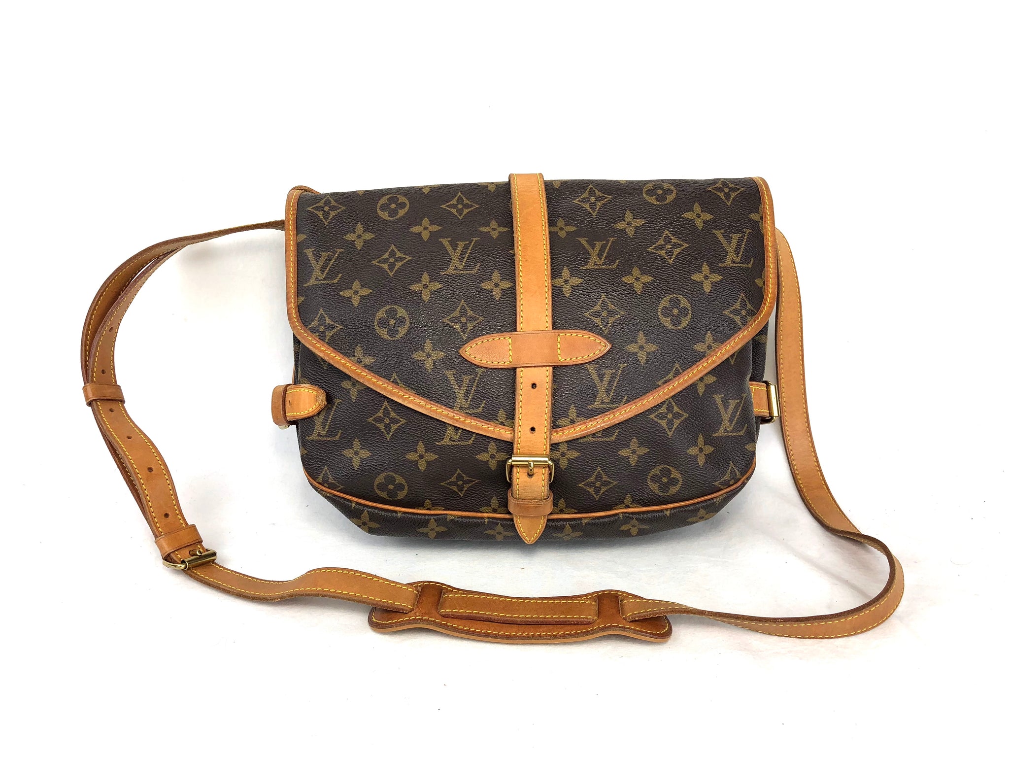 LOUIS VUITTON Monogram Saumur 30 Crossbody Bag (MB0958)