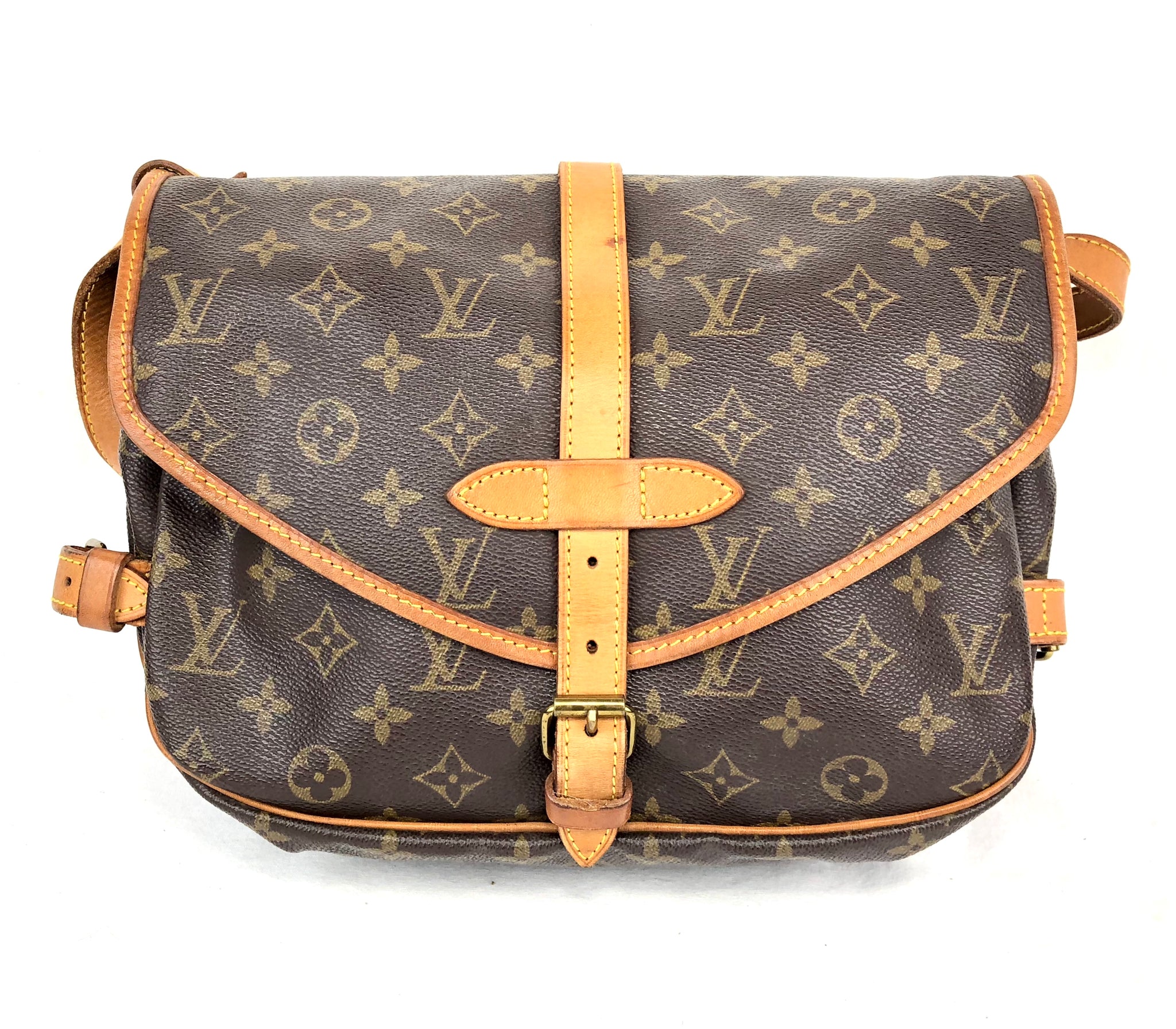 LOUIS VUITTON Monogram Saumur 30 Crossbody Bag (AR1912)