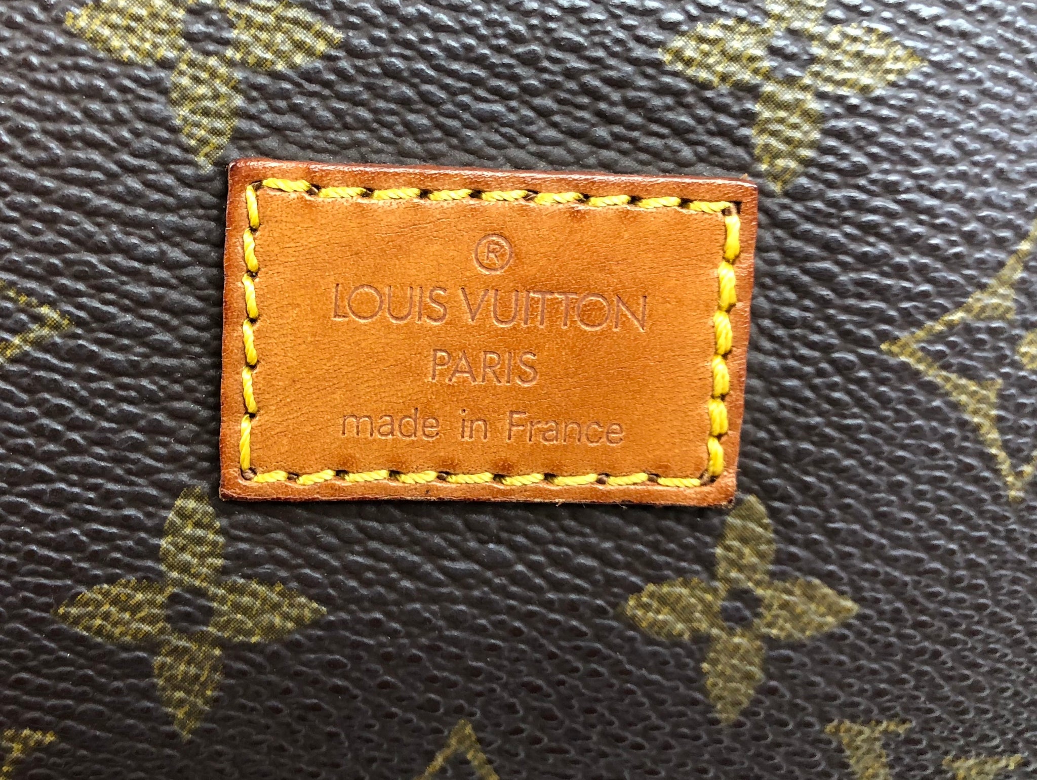 LOUIS VUITTON Monogram Saumur 30 Crossbody Bag (AR1912)
