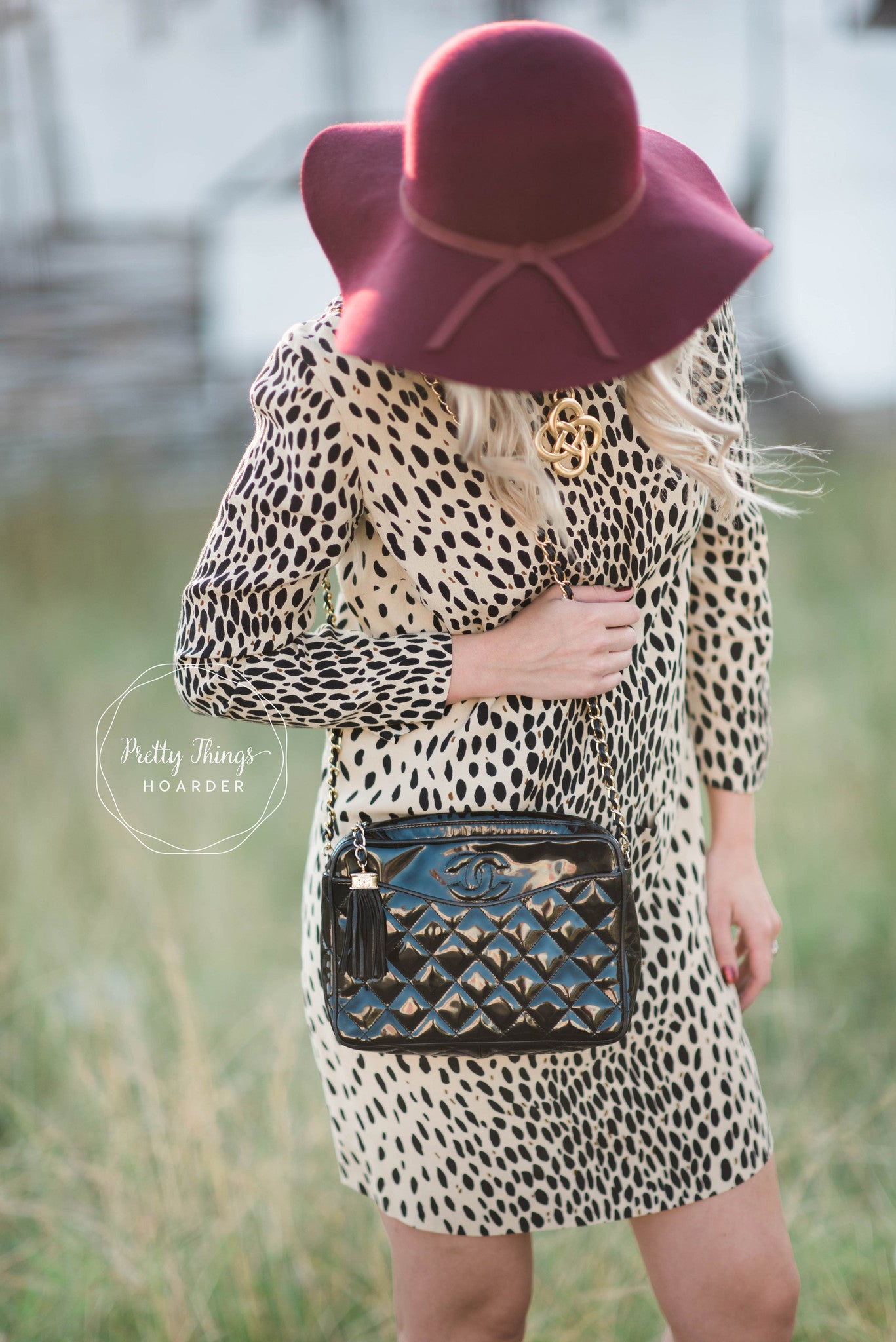 CHANEL Black Patent Leather Crossbody Bag