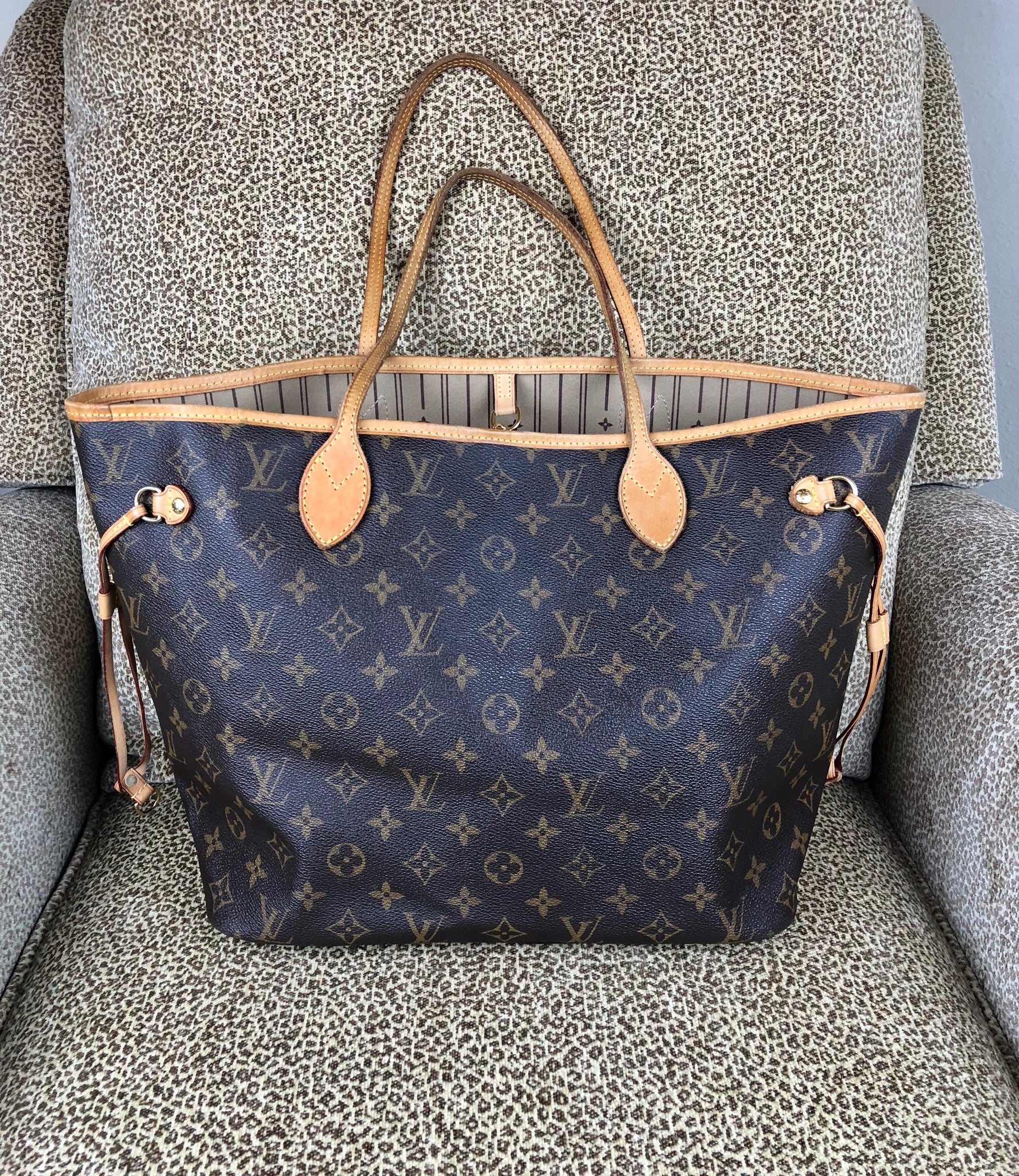 LOUIS VUITTON Monogram Neverfull MM