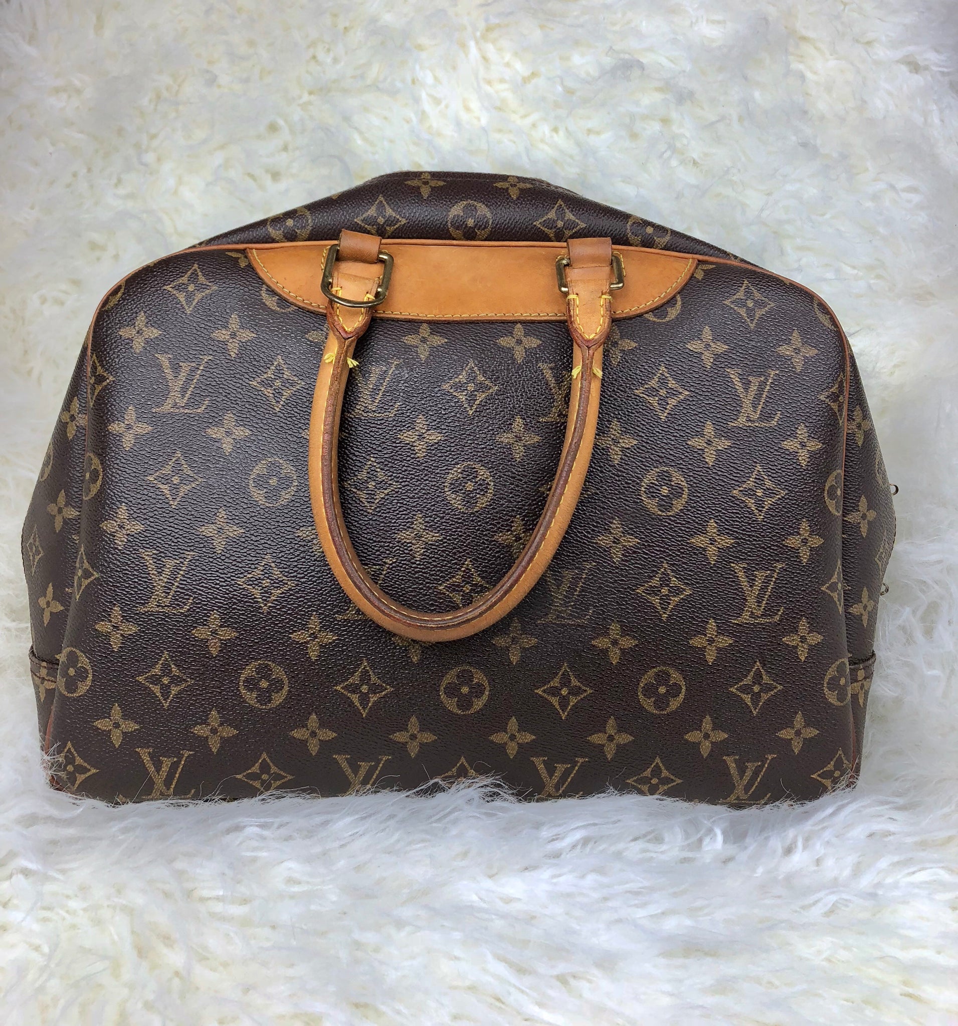 LOUIS VUITTON Monogram Deauville Bag