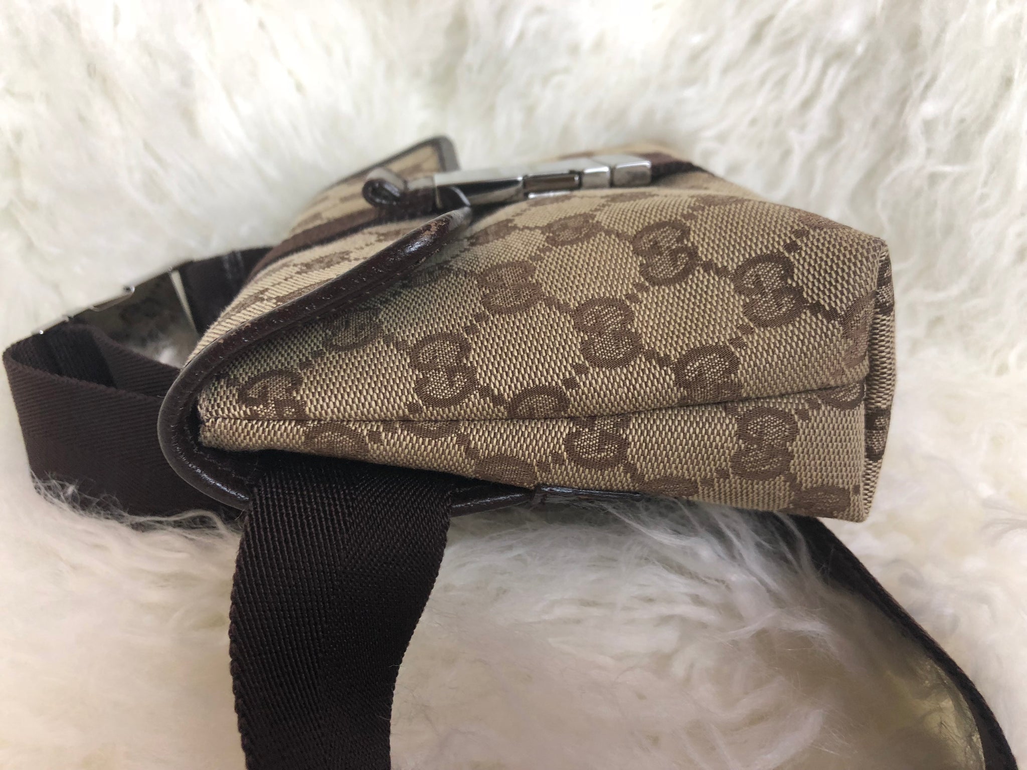 GUCCI Supreme Brown Bum Bag (Fanny Pack)