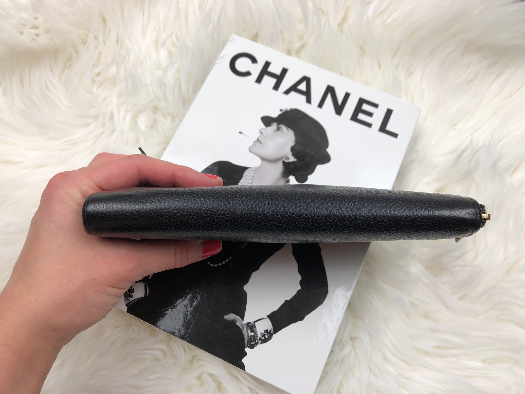 CHANEL Caviar Leather Black CC Zippy Wallet