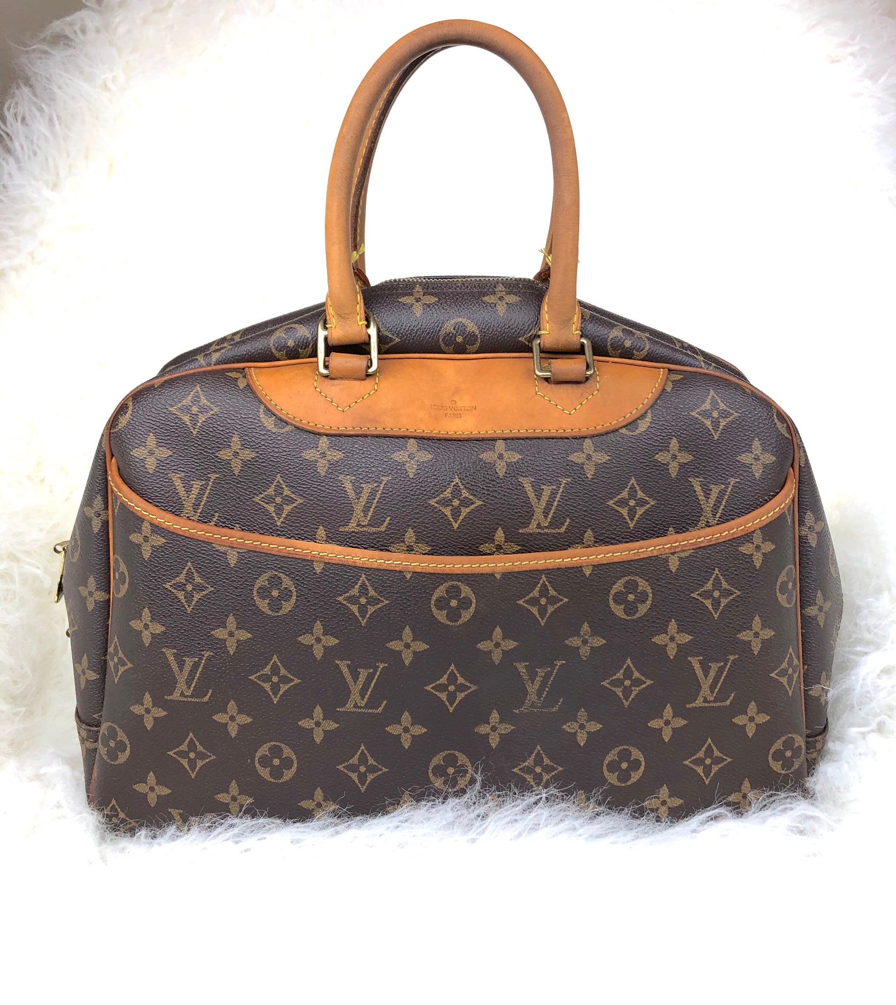 LOUIS VUITTON Monogram Deauville Bag