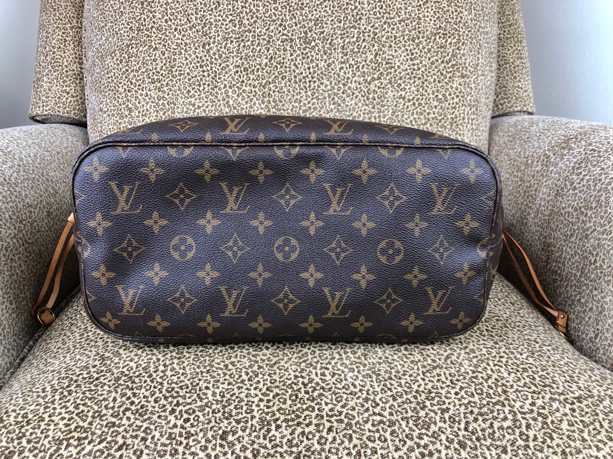 LOUIS VUITTON Monogram Neverfull MM