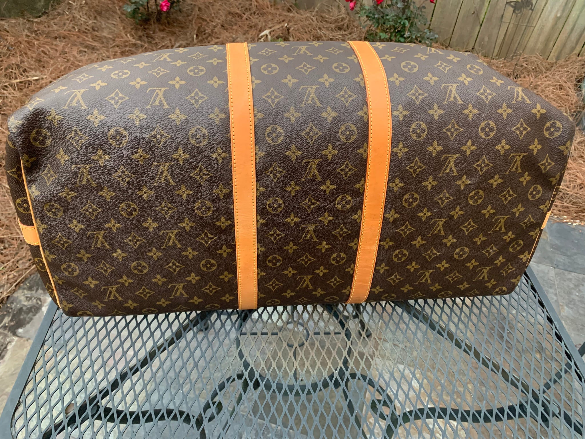 LOUIS VUITTON Keepall Bandouliere 60 Duffel Bag