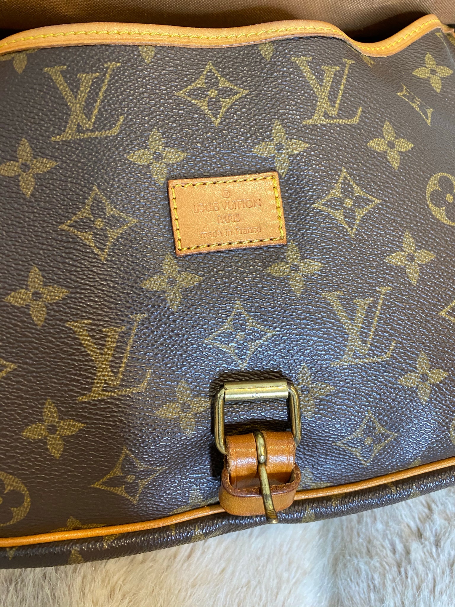 LOUIS VUITTON Saumur 30 Crossbody Bag