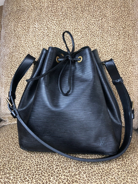 Louis Vuitton - Néonoé mm Bucket Bag - Black - Monogram Leather - Women - Luxury