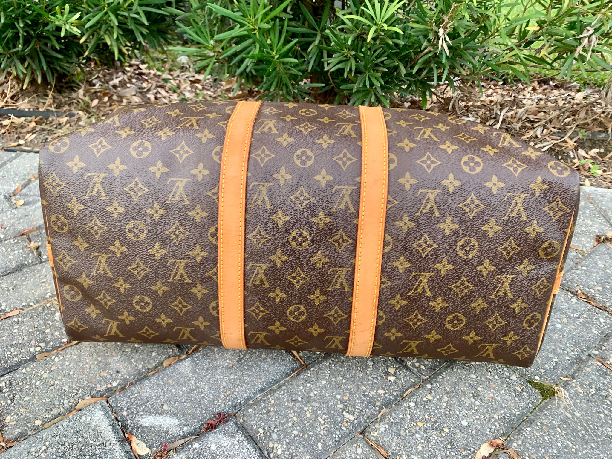 LOUIS VUITTON Keepall Bandouliere 50 Duffel Bag