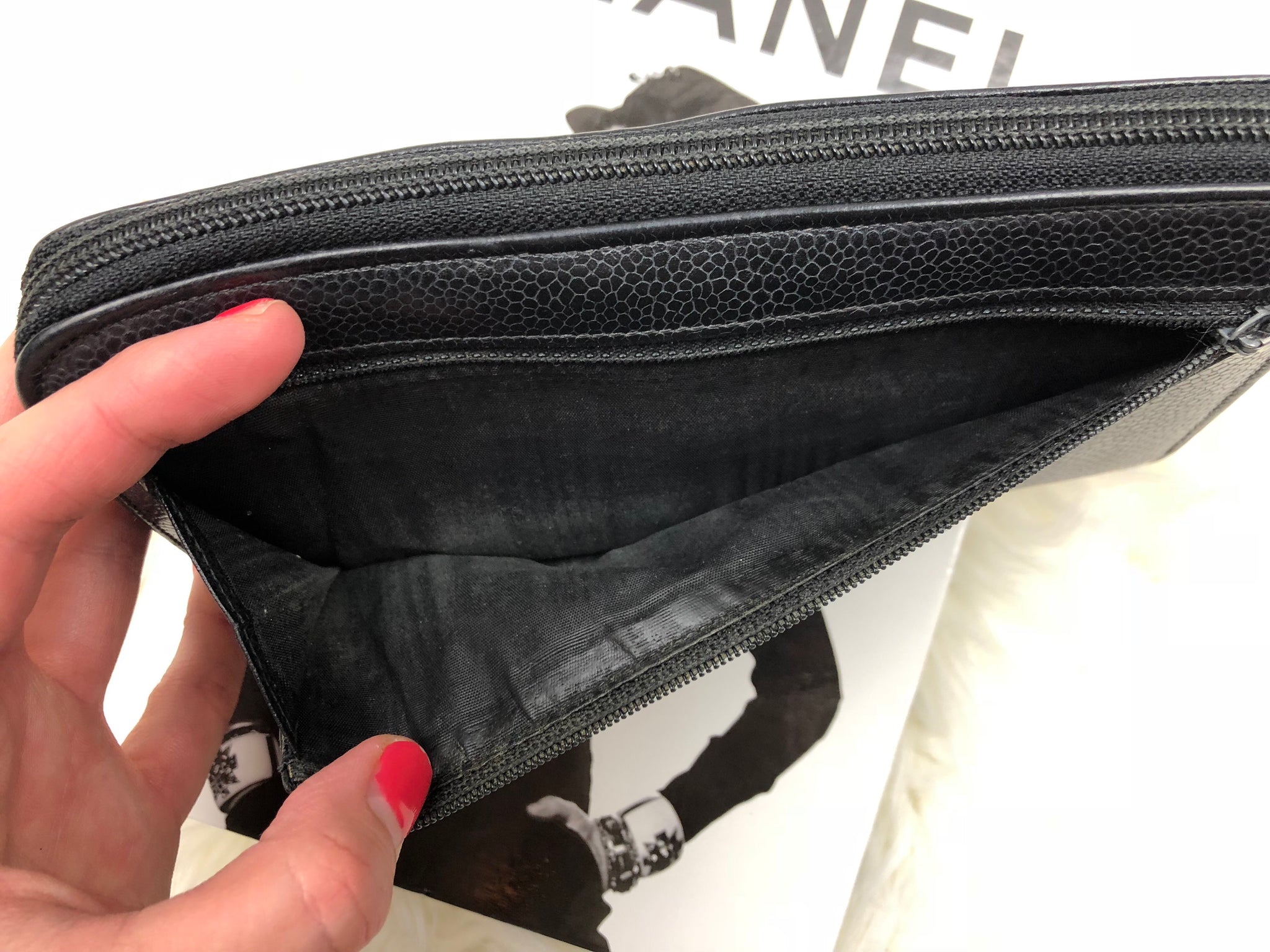 CHANEL Caviar Leather Black CC Zippy Wallet