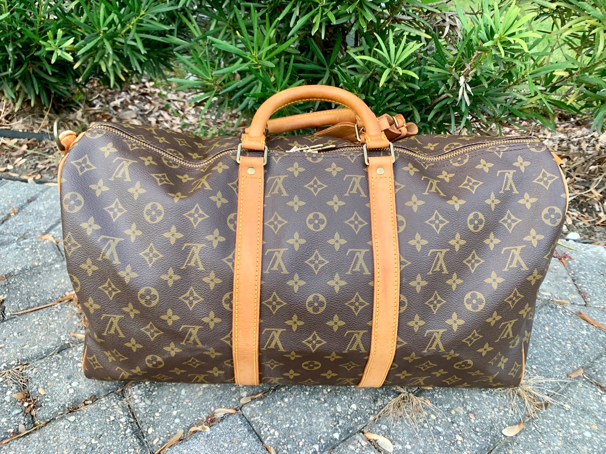 LOUIS VUITTON Keepall Bandouliere 50 Duffel Bag