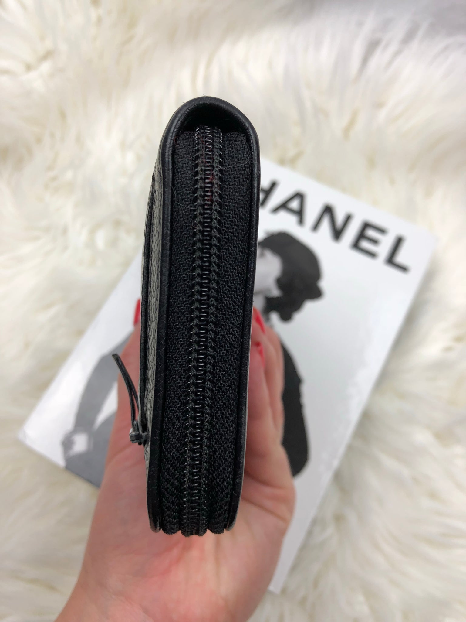 CHANEL Caviar Leather Black CC Zippy Wallet