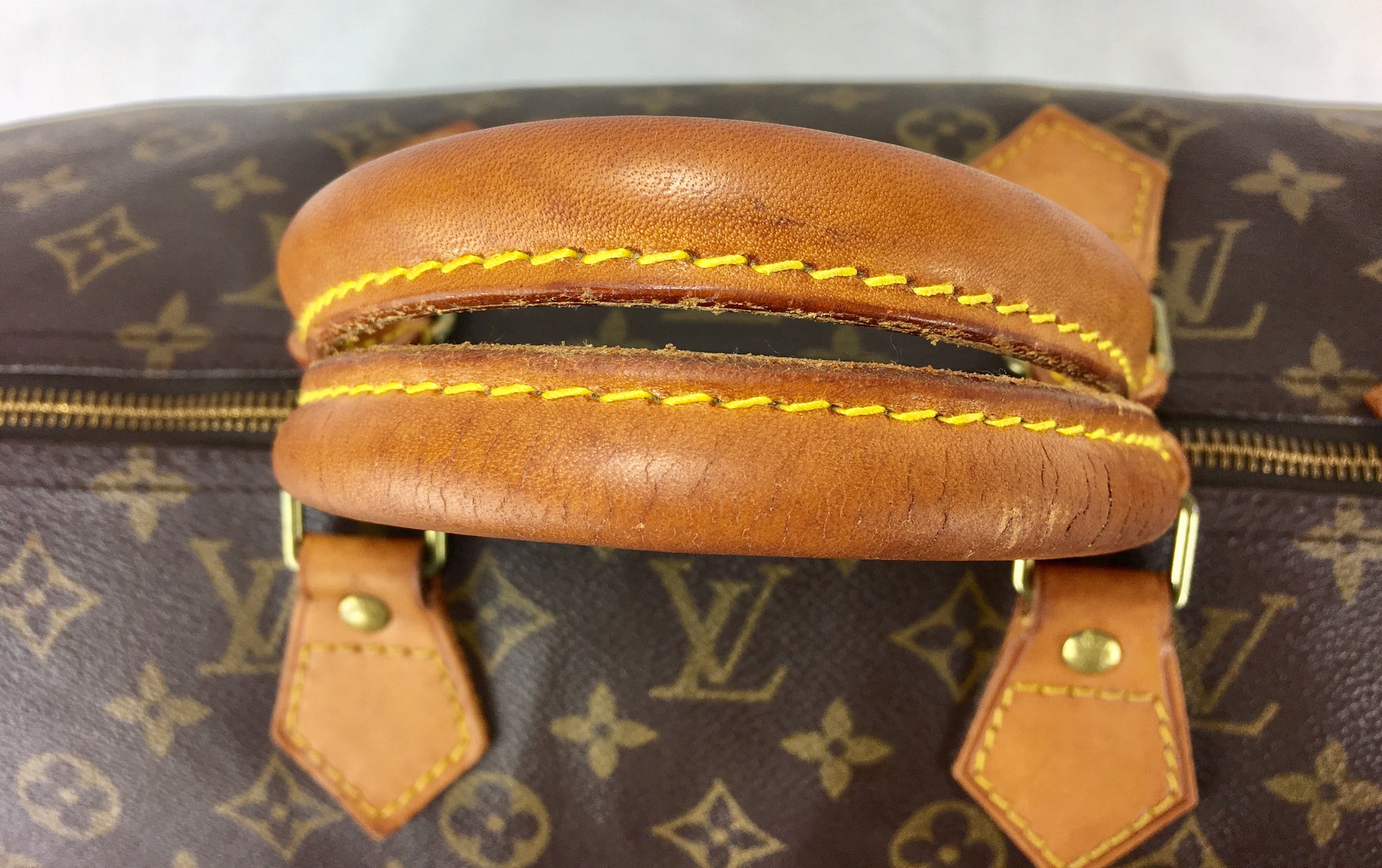 Louis Vuitton Speedy 40 Monogram Brown Leather ref.103360 - Joli Closet