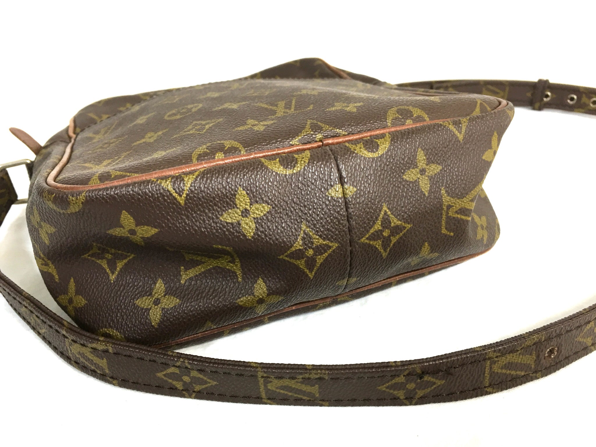 LOUIS VUITTON Monogram MÉLIE Shoulder Bag – Pretty Things Hoarder
