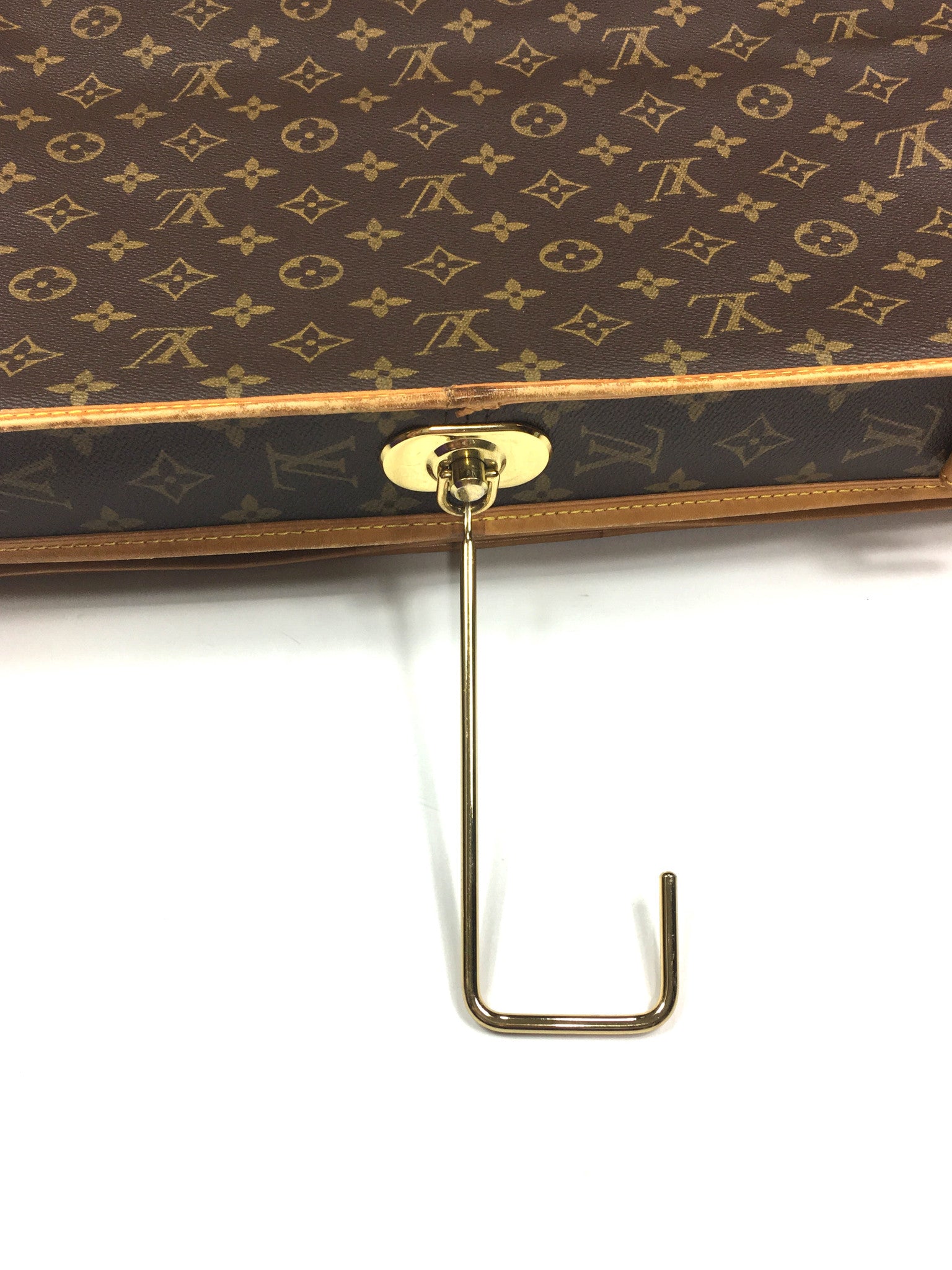 Cloth travel bag Louis Vuitton Beige in Cloth - 27620692