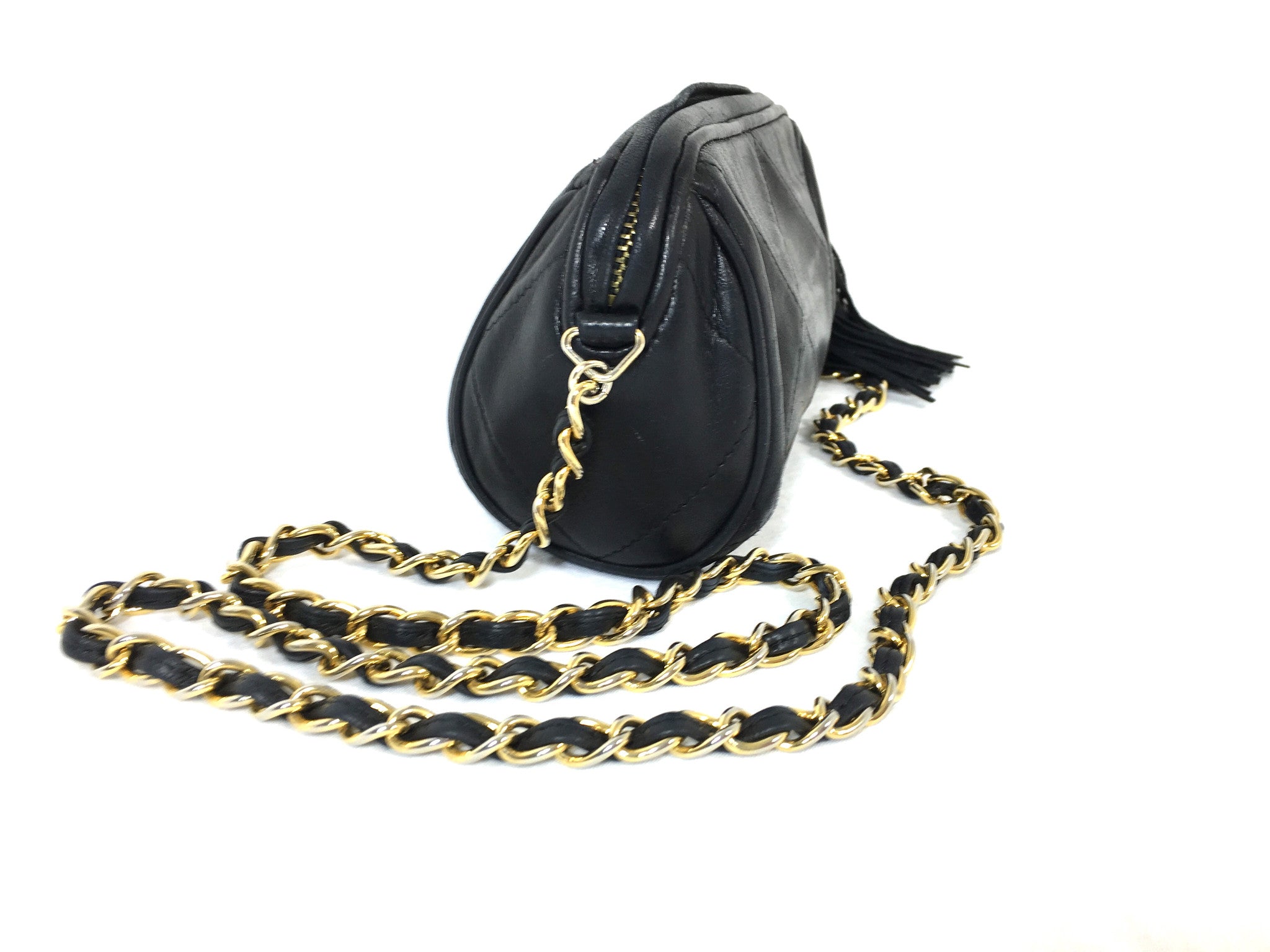 CHANEL Black Lambskin Quilted Shoulder Bag