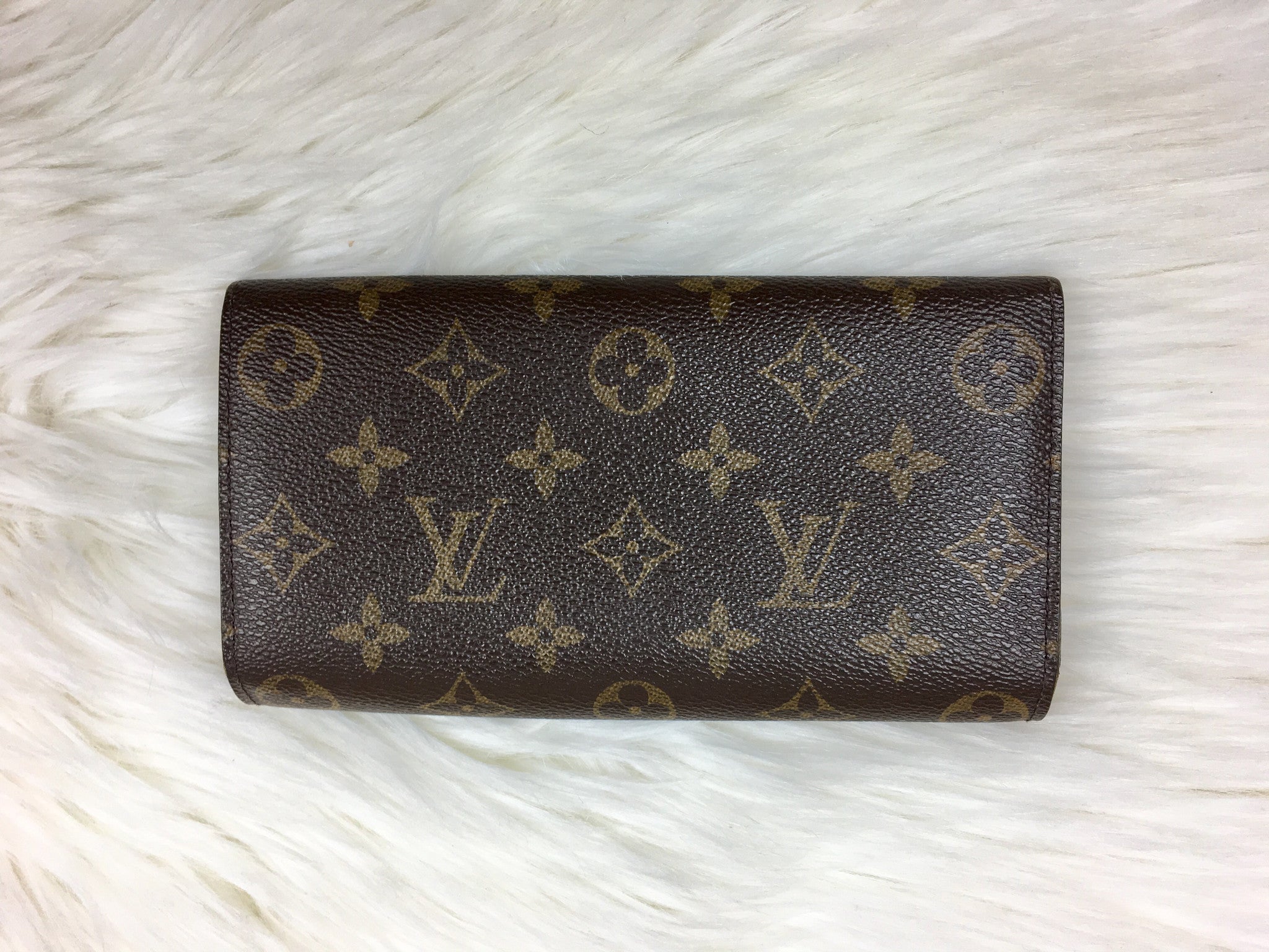 LOUIS VUITTON Monogram Sarah Wallet