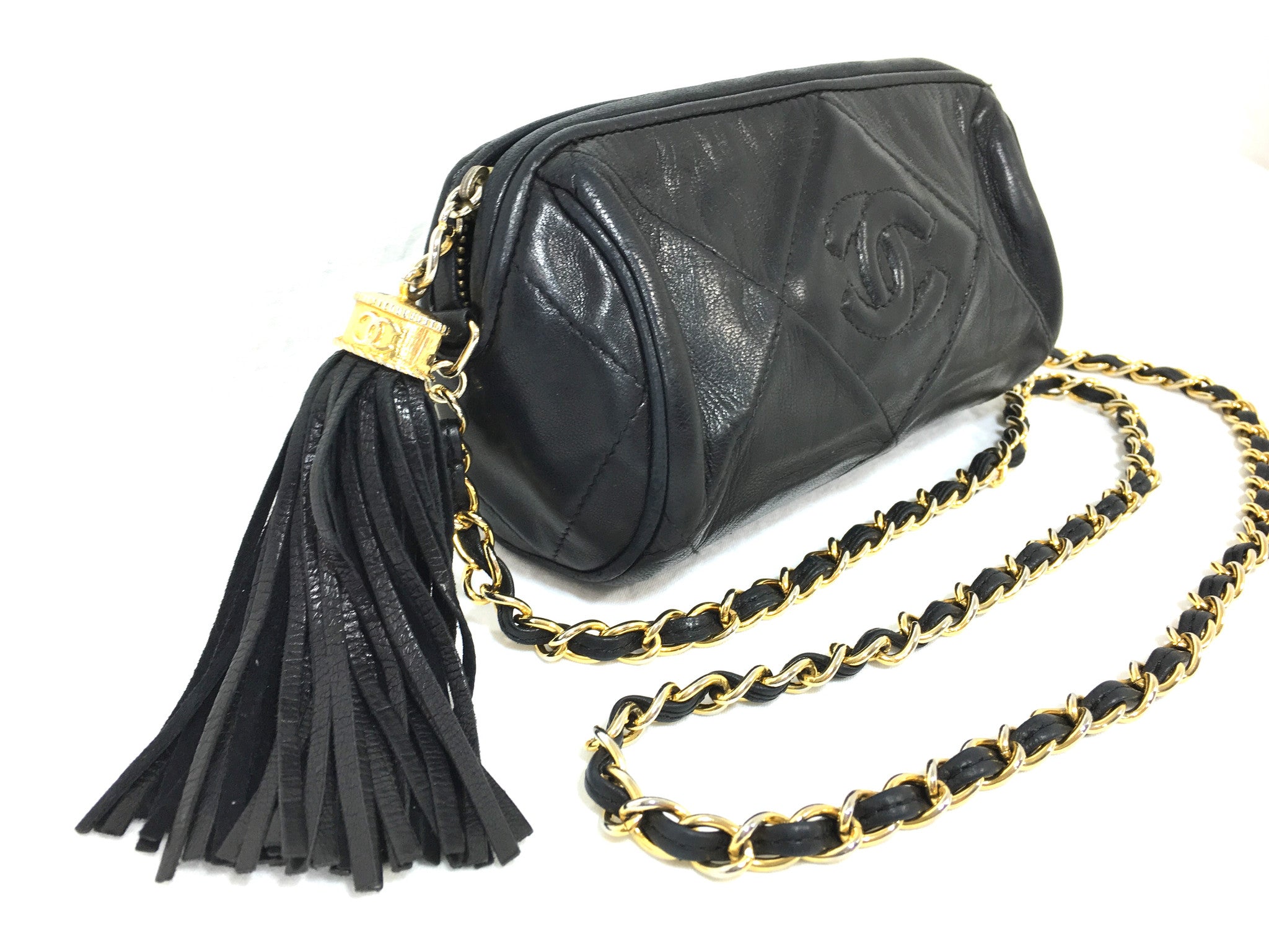 CHANEL Black Lambskin Quilted Shoulder Bag