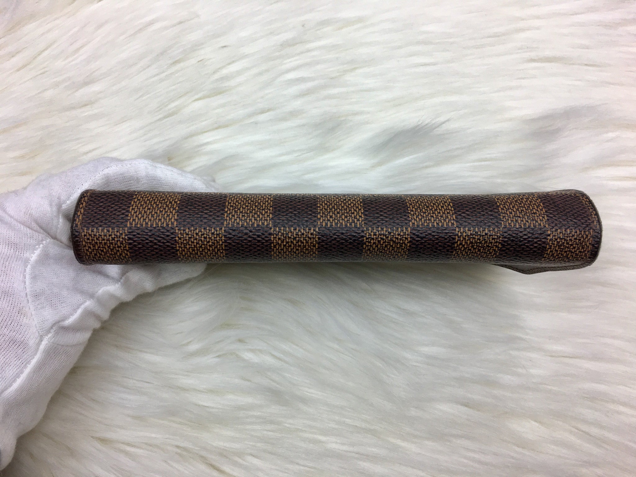 LOUIS VUITTON Damier Ebene Sarah Wallet