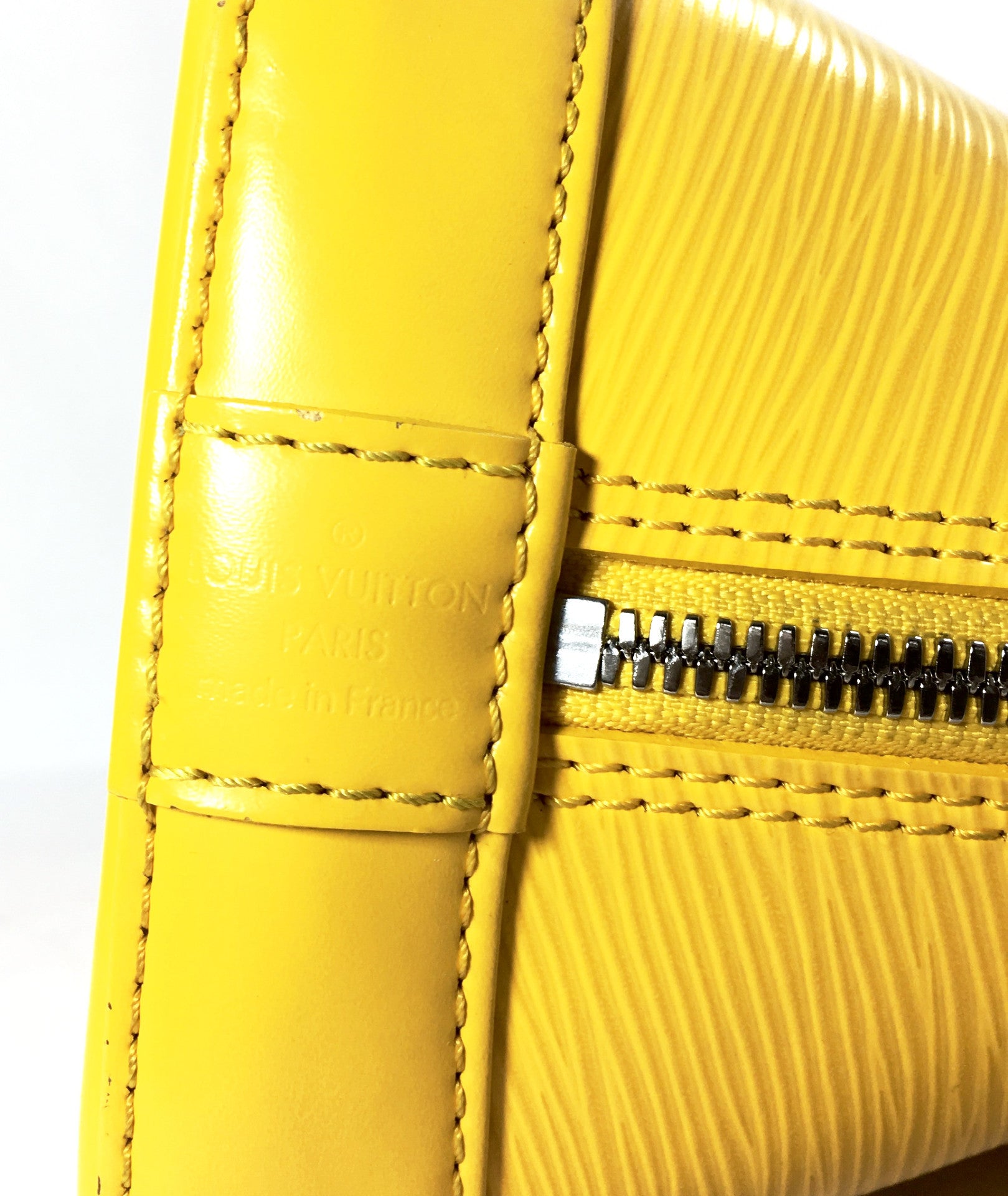 LOUIS VUITTON Epi Citron Yellow Alma PM Handbag