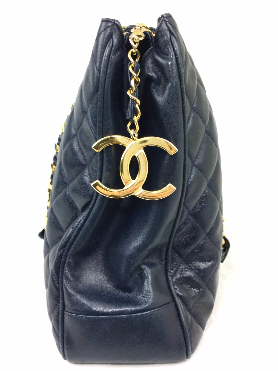 CHANEL Dark Navy Lambskin Quilted CC Charm Shoulder Bag