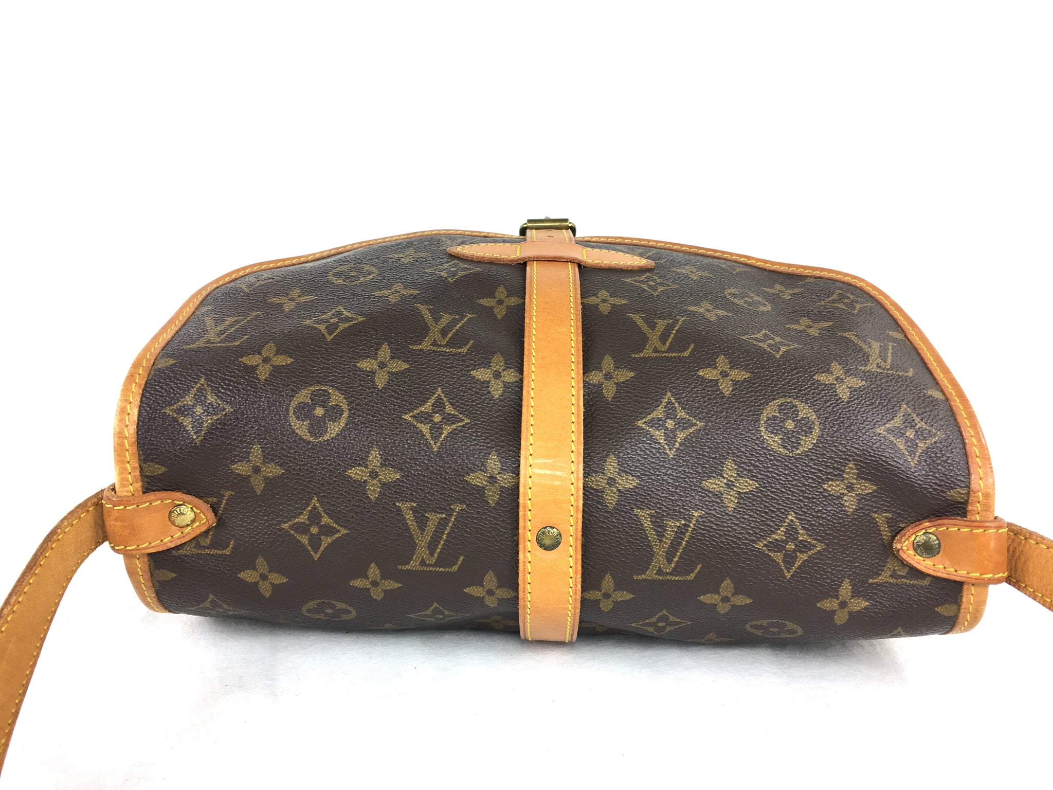 LOUIS VUITTON Mono Saumur 30 Crossbody Bag