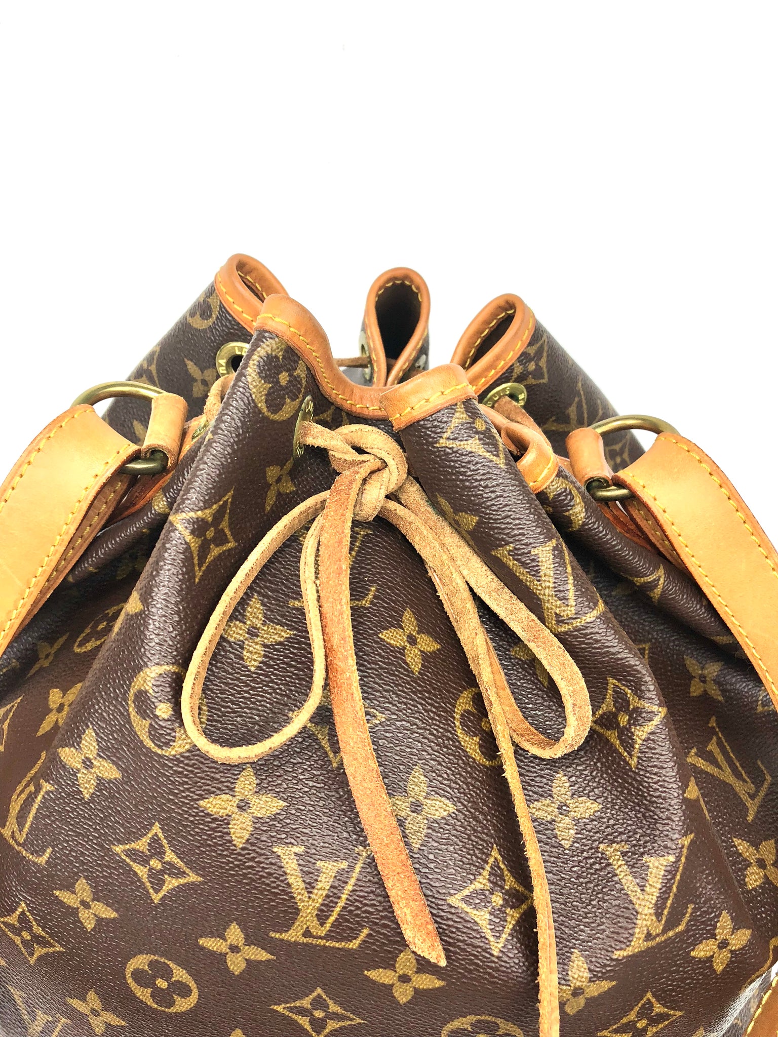 LOUIS VUITTON Noé GM Monogram Bucket Bag