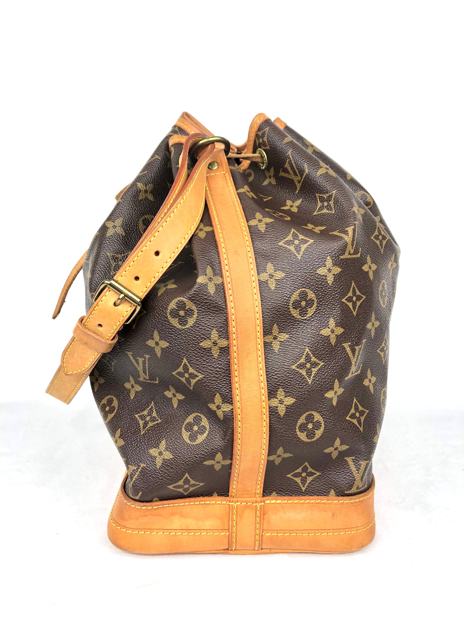 LOUIS VUITTON Noé GM Monogram Bucket Bag