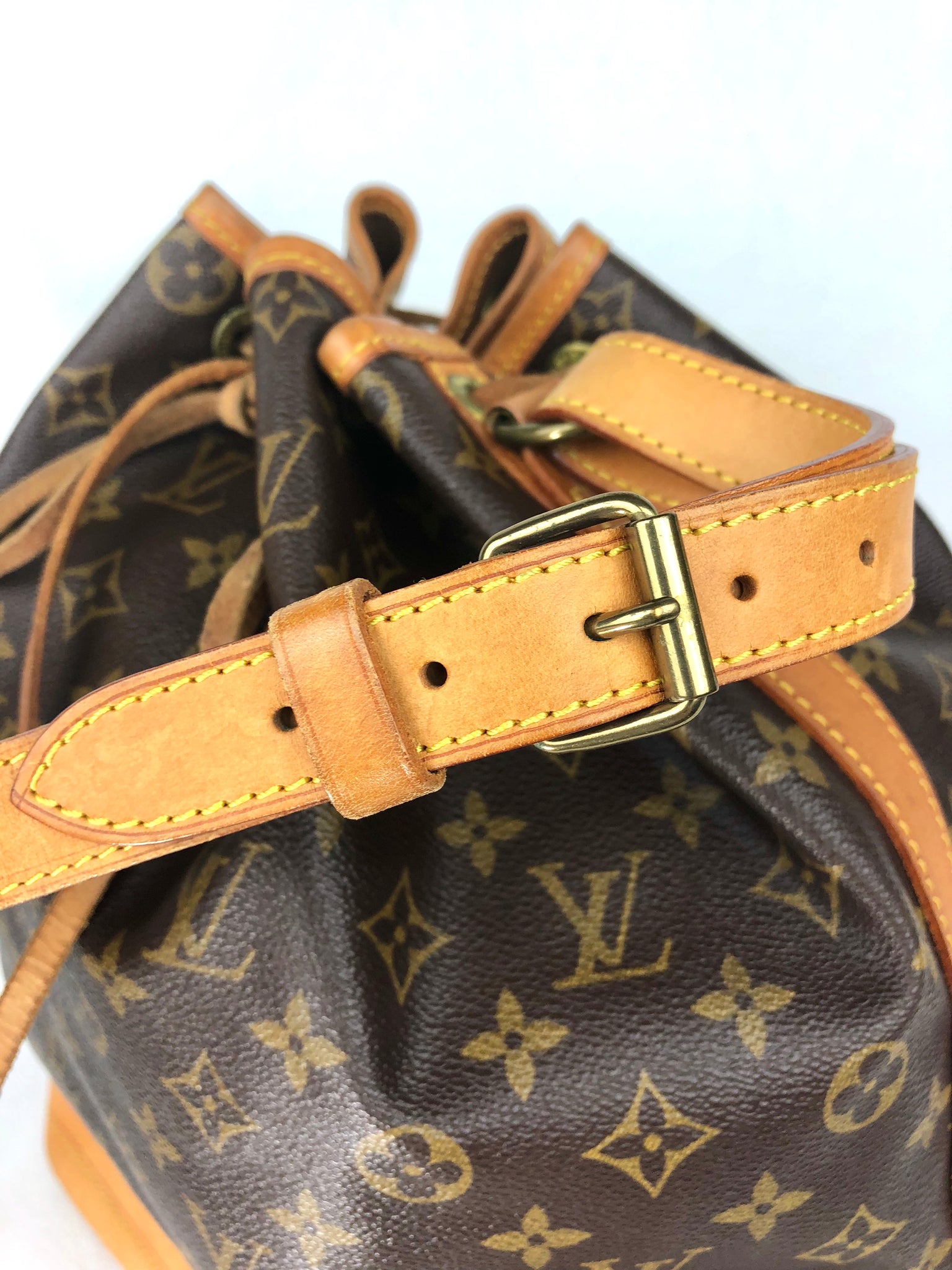 LOUIS VUITTON Noé GM Monogram Bucket Bag