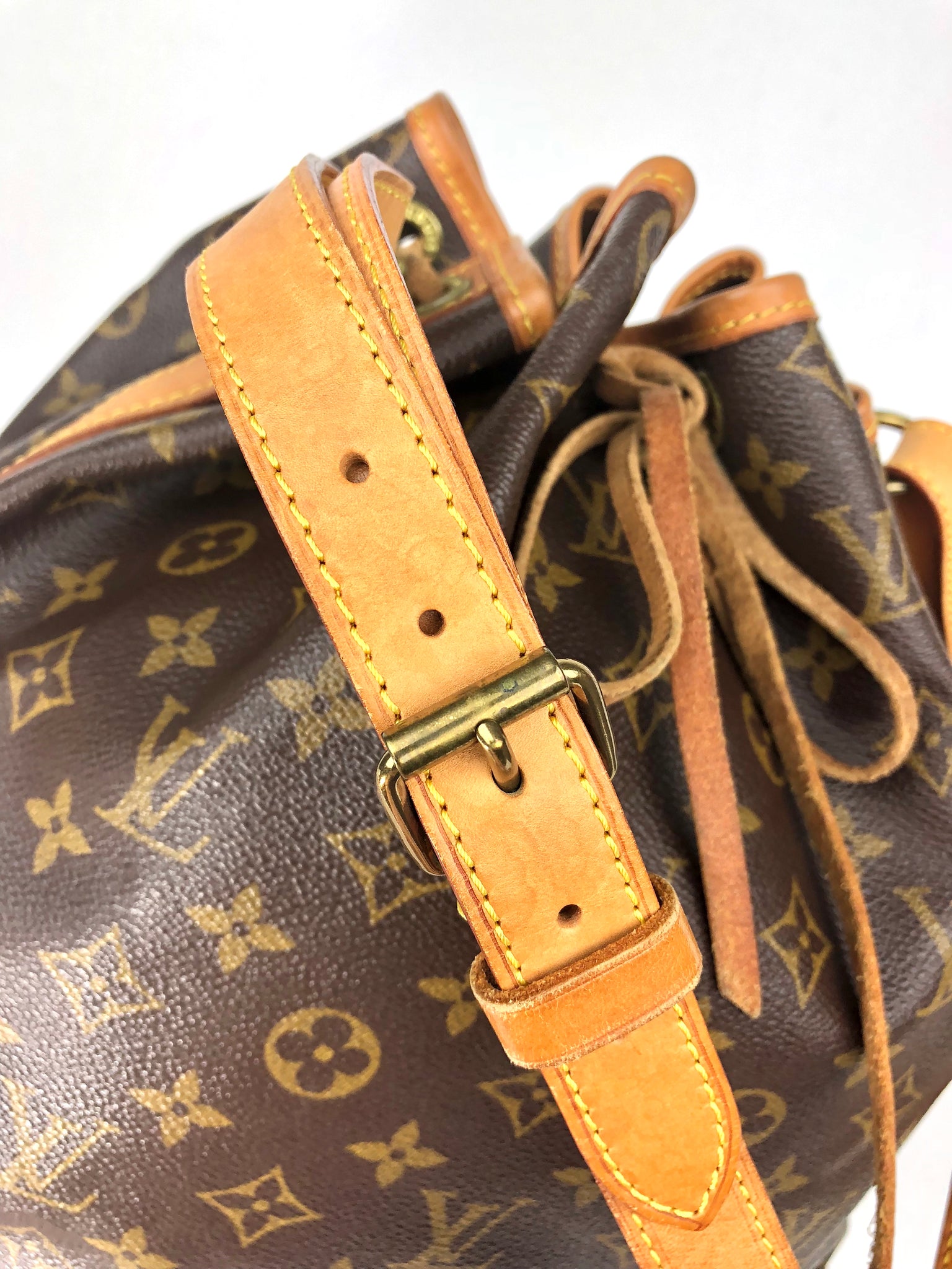 LOUIS VUITTON Noé GM Monogram Bucket Bag