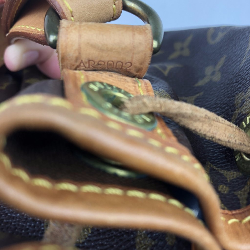 LOUIS VUITTON Noé GM Monogram Bucket Bag