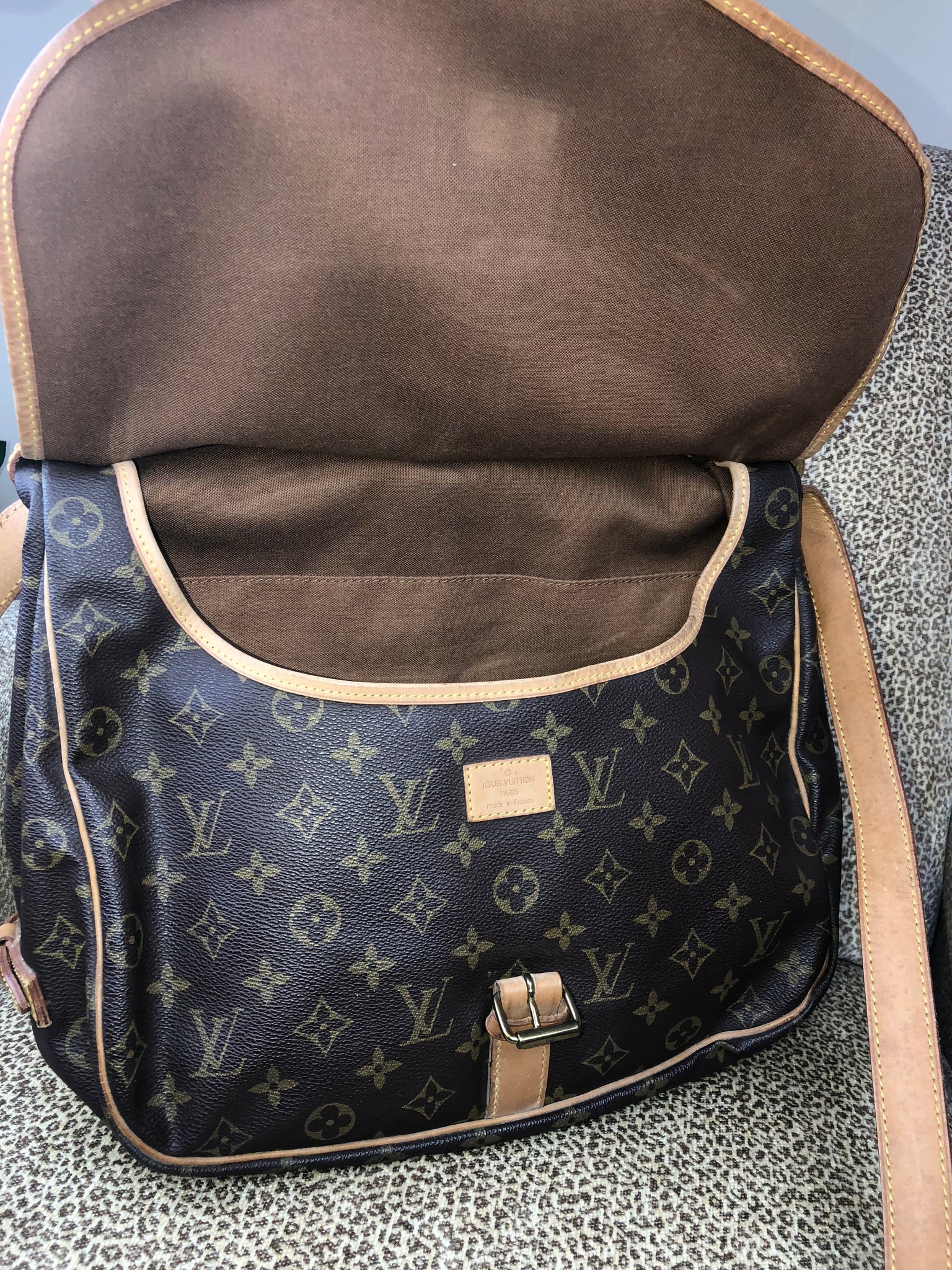 LOUIS VUITTON Saumur 35 Crossbody Bag