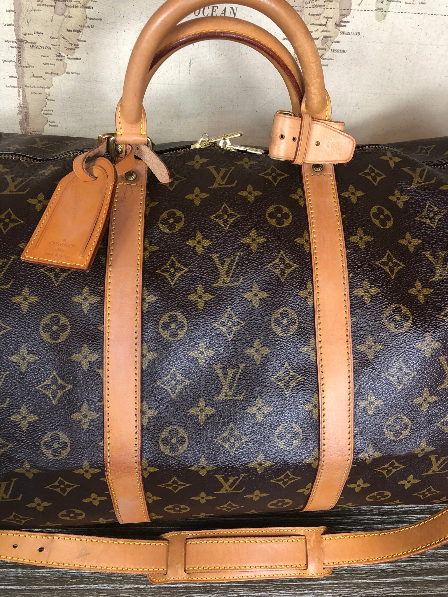 LOUIS VUITTON Keepall Bandouliere 60 Duffel Bag