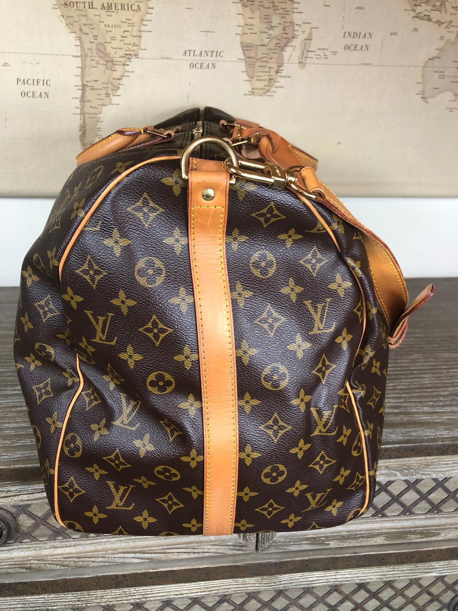 LOUIS VUITTON Keepall Bandouliere 60 Duffel Bag